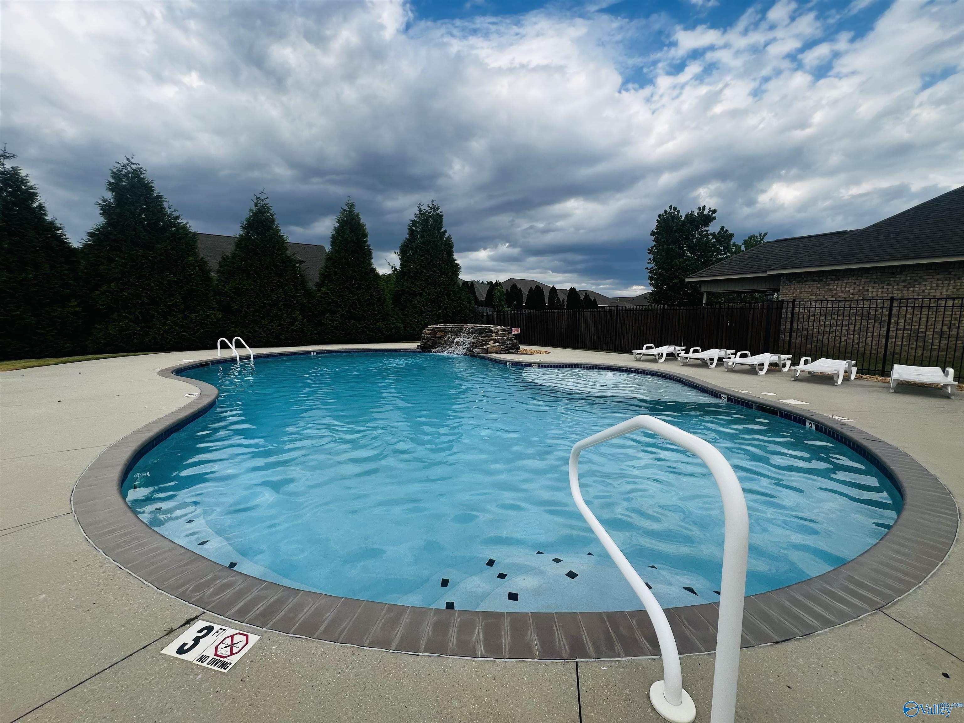 233 Olde Dogwood Trail