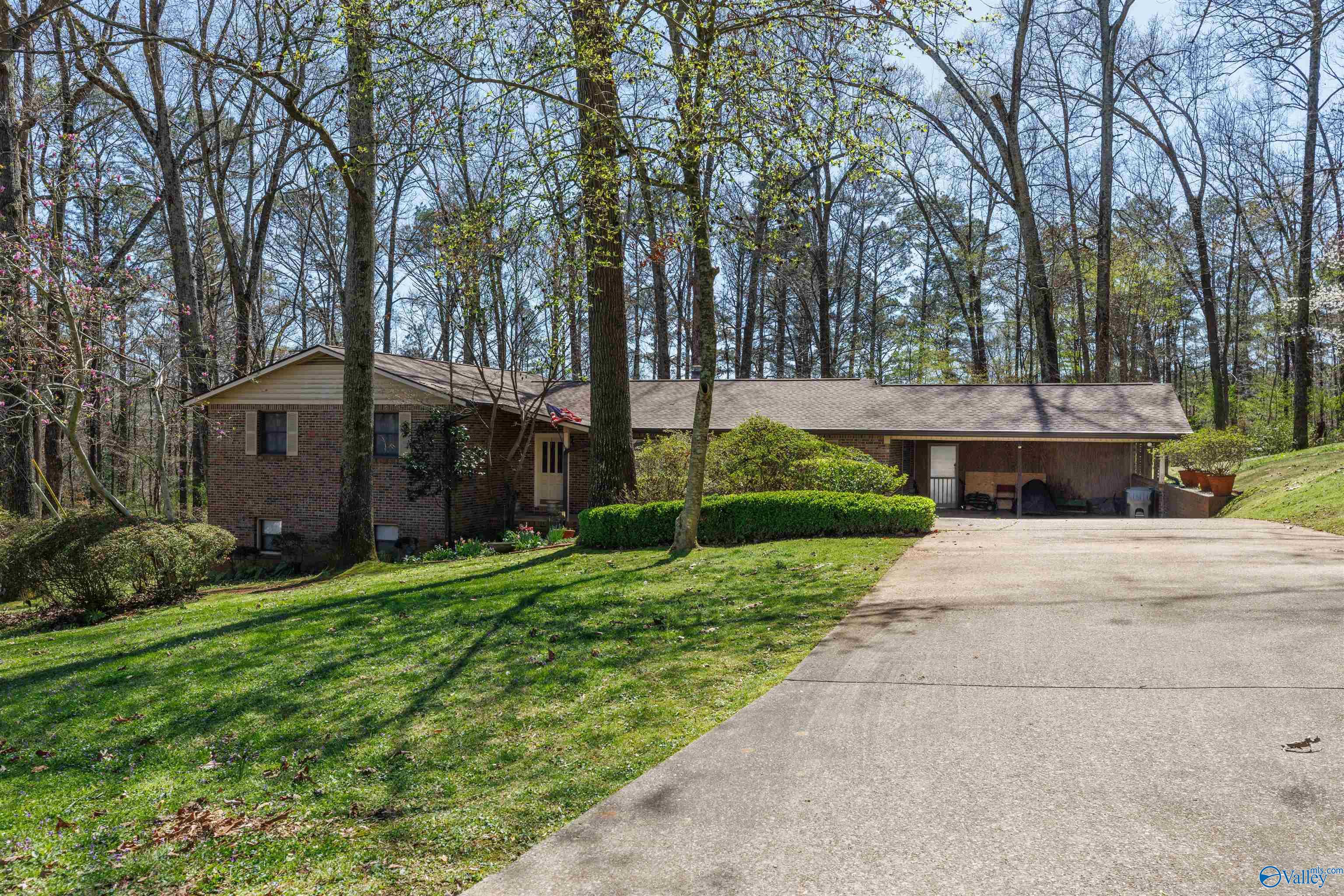 135 Bellefonte Drive
