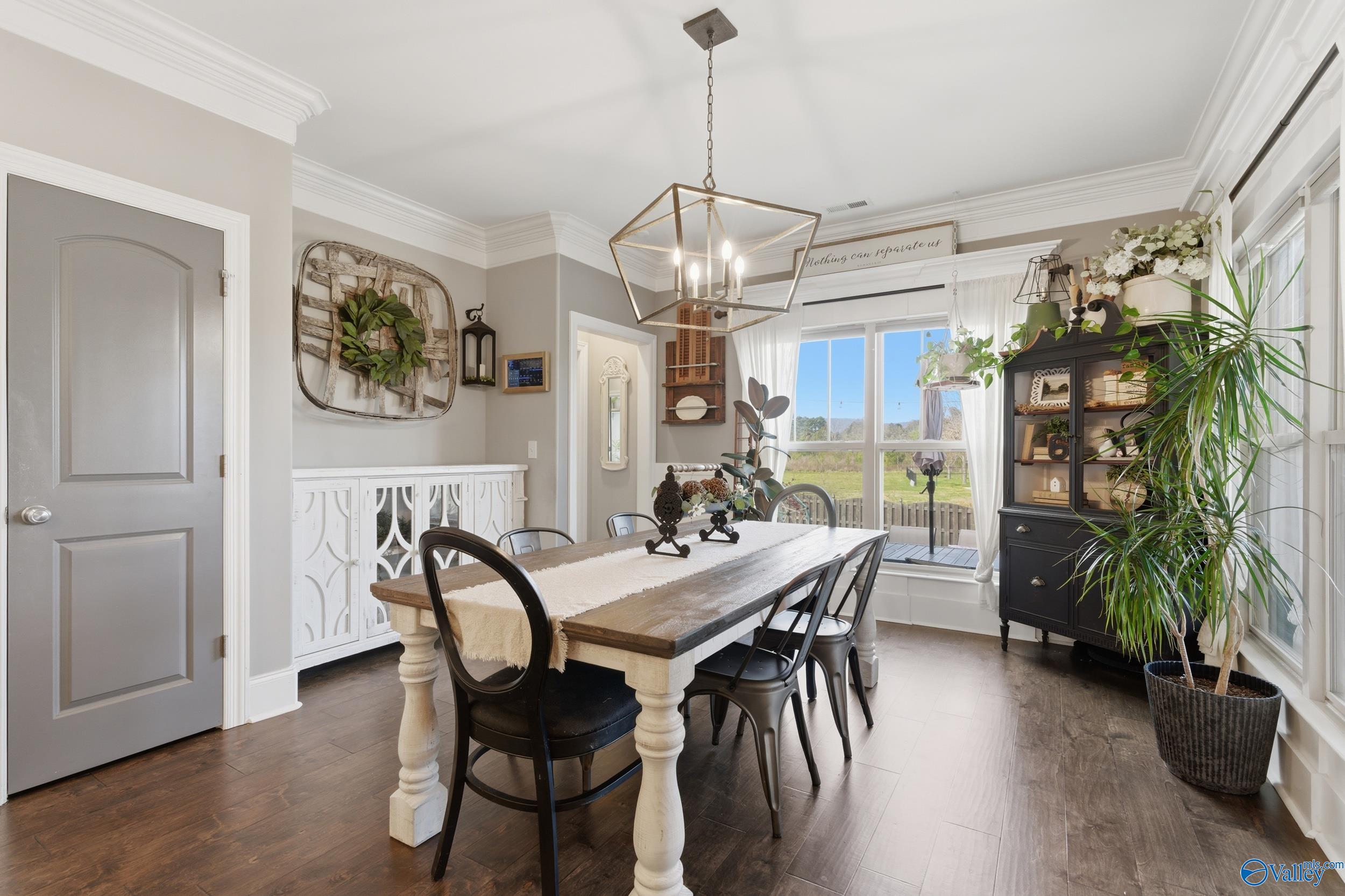 3012 Chimney Cove Circle SE