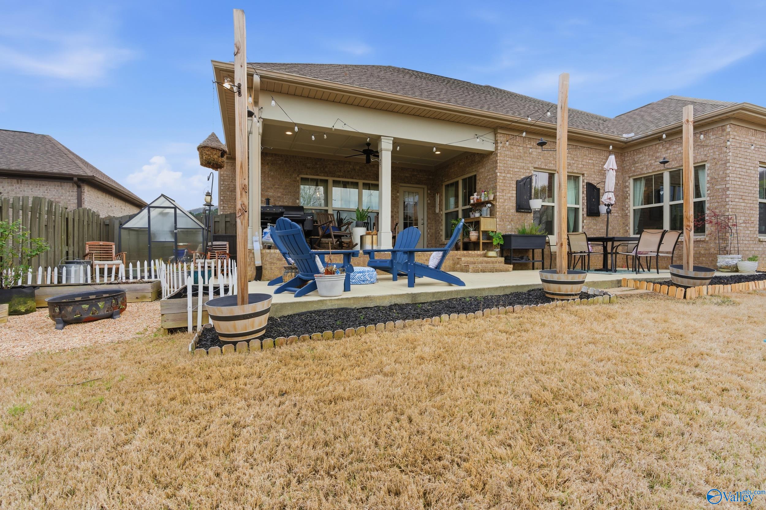 3012 Chimney Cove Circle SE