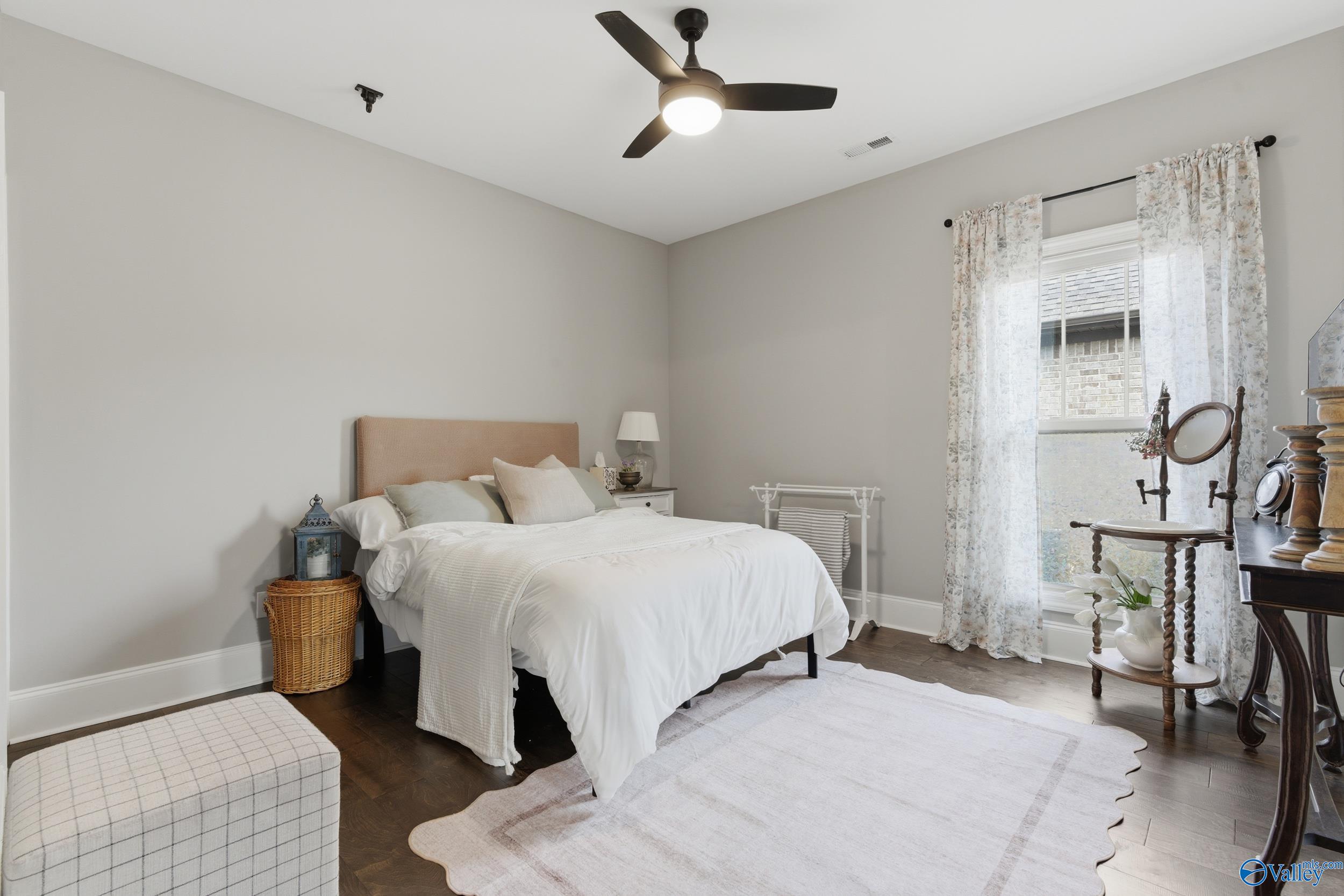 3012 Chimney Cove Circle SE