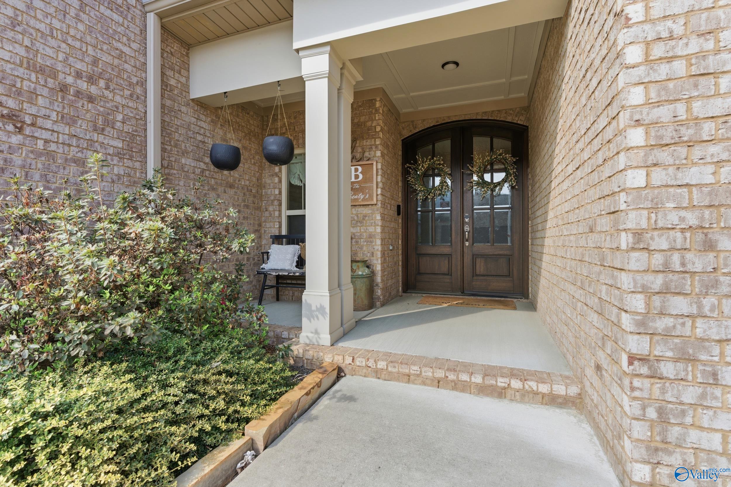 3012 Chimney Cove Circle SE