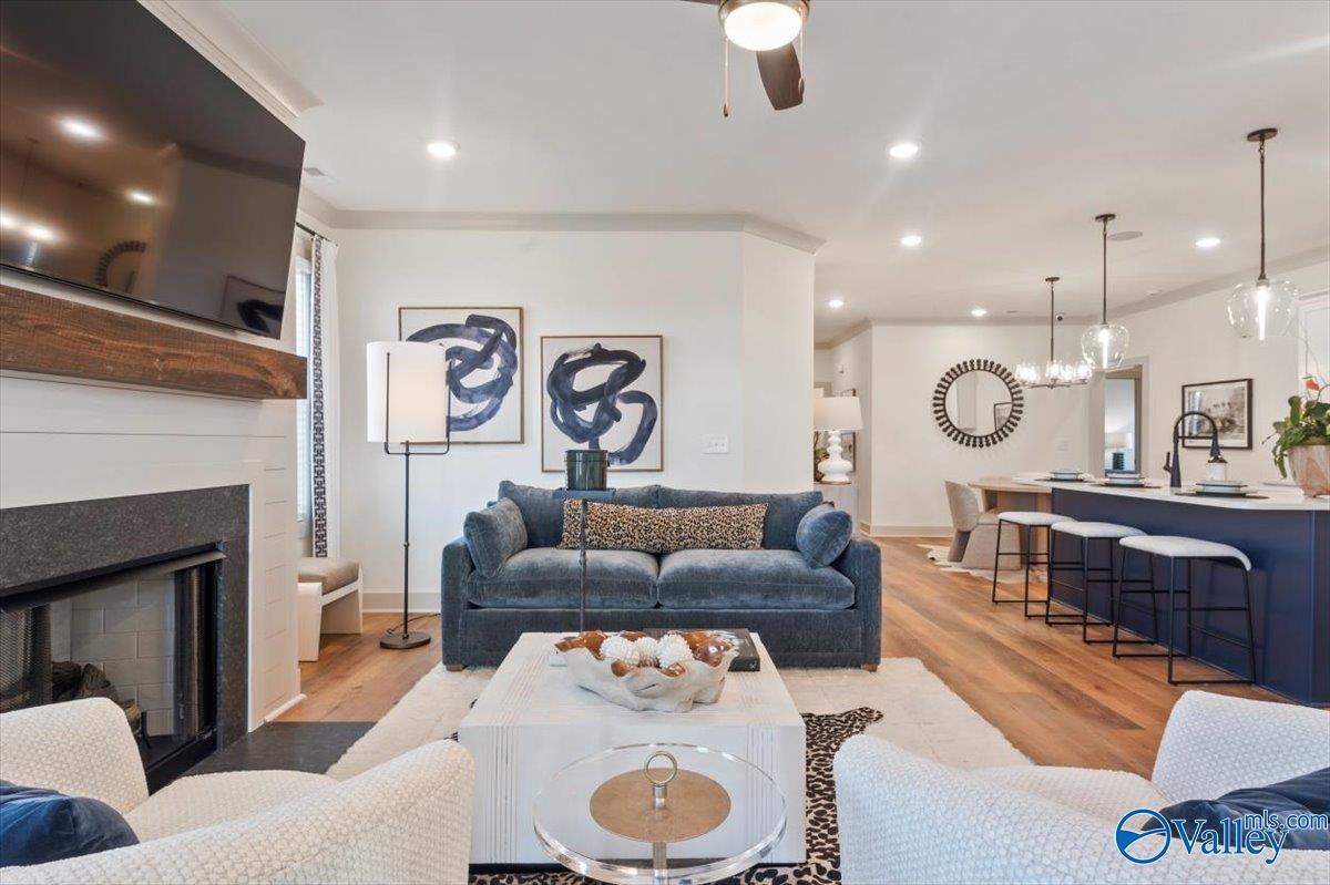 6562 Oak Meadow Drive