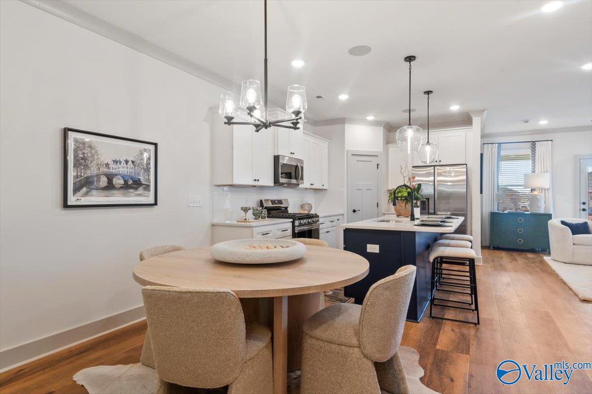 6562 Oak Meadow Drive