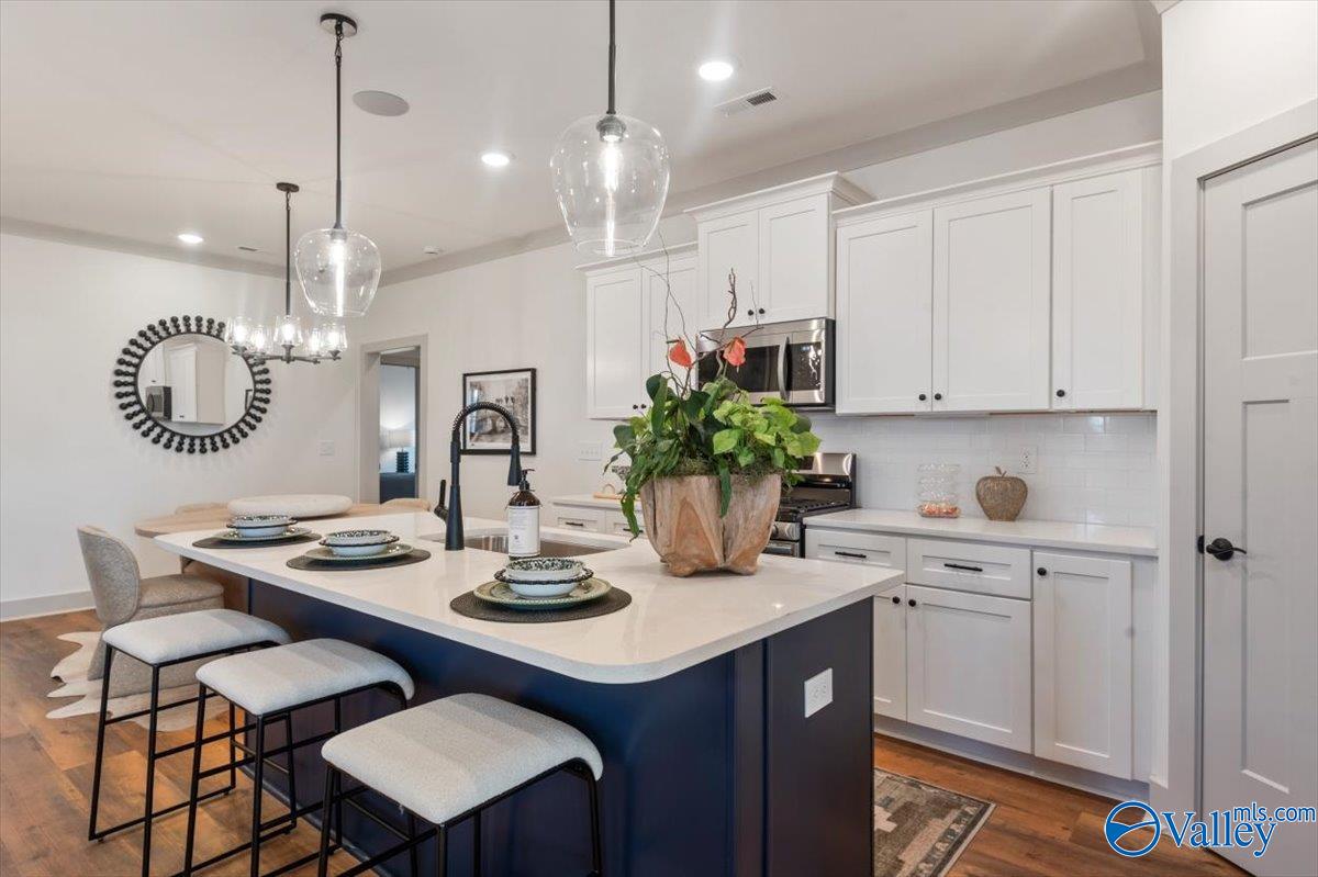 6562 Oak Meadow Drive