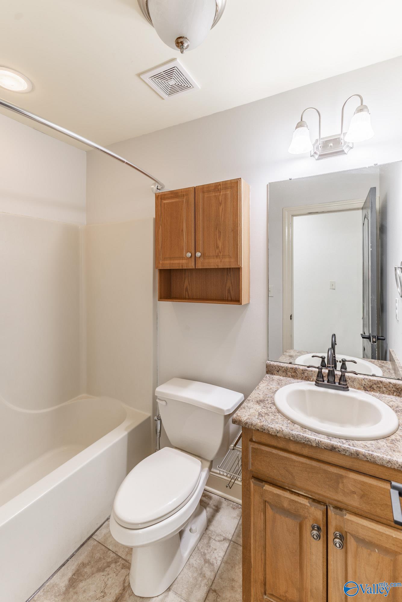 224 Twin Lakes Drive