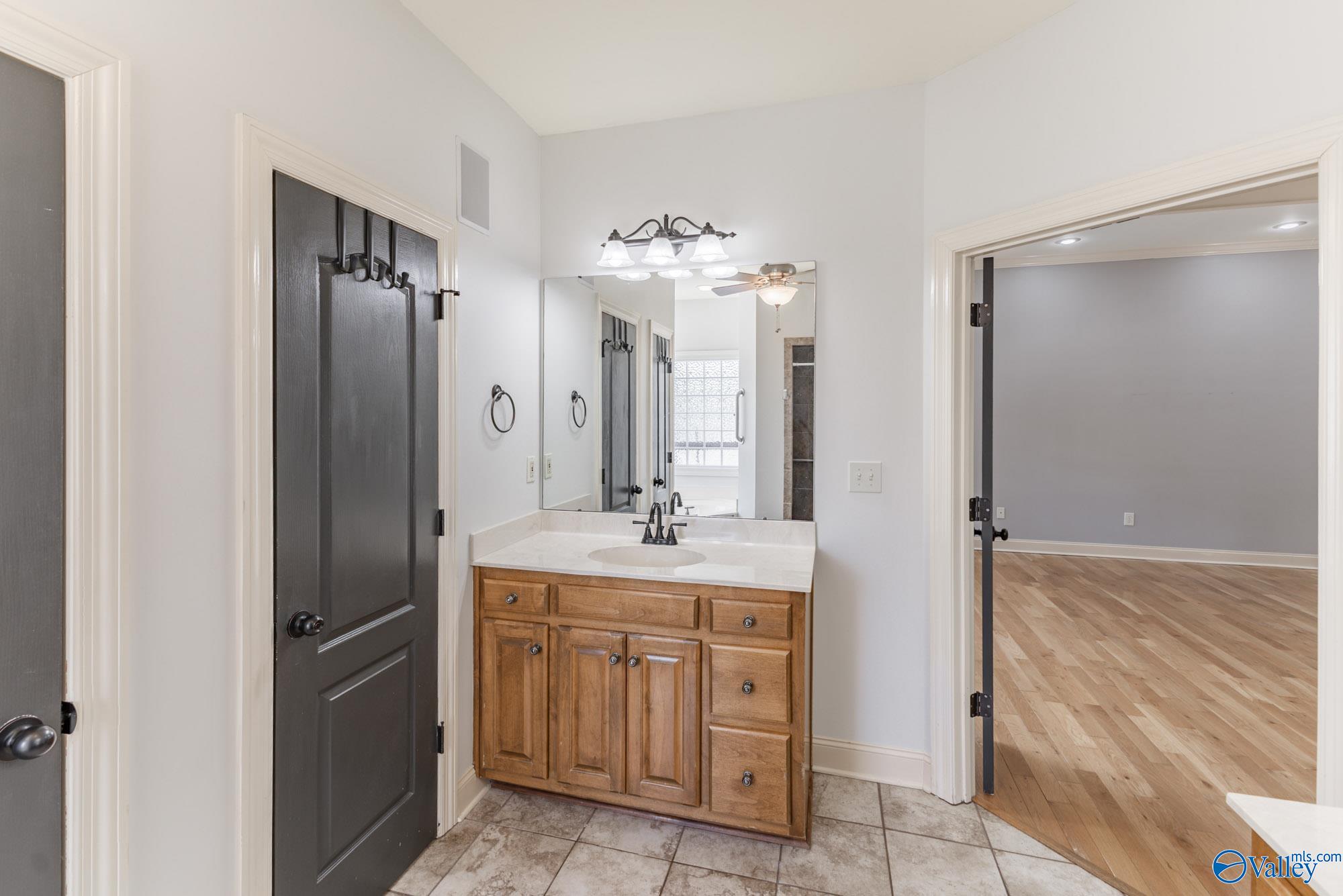 224 Twin Lakes Drive