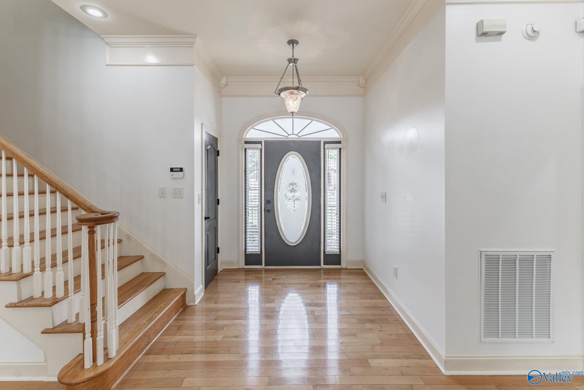 224 Twin Lakes Drive