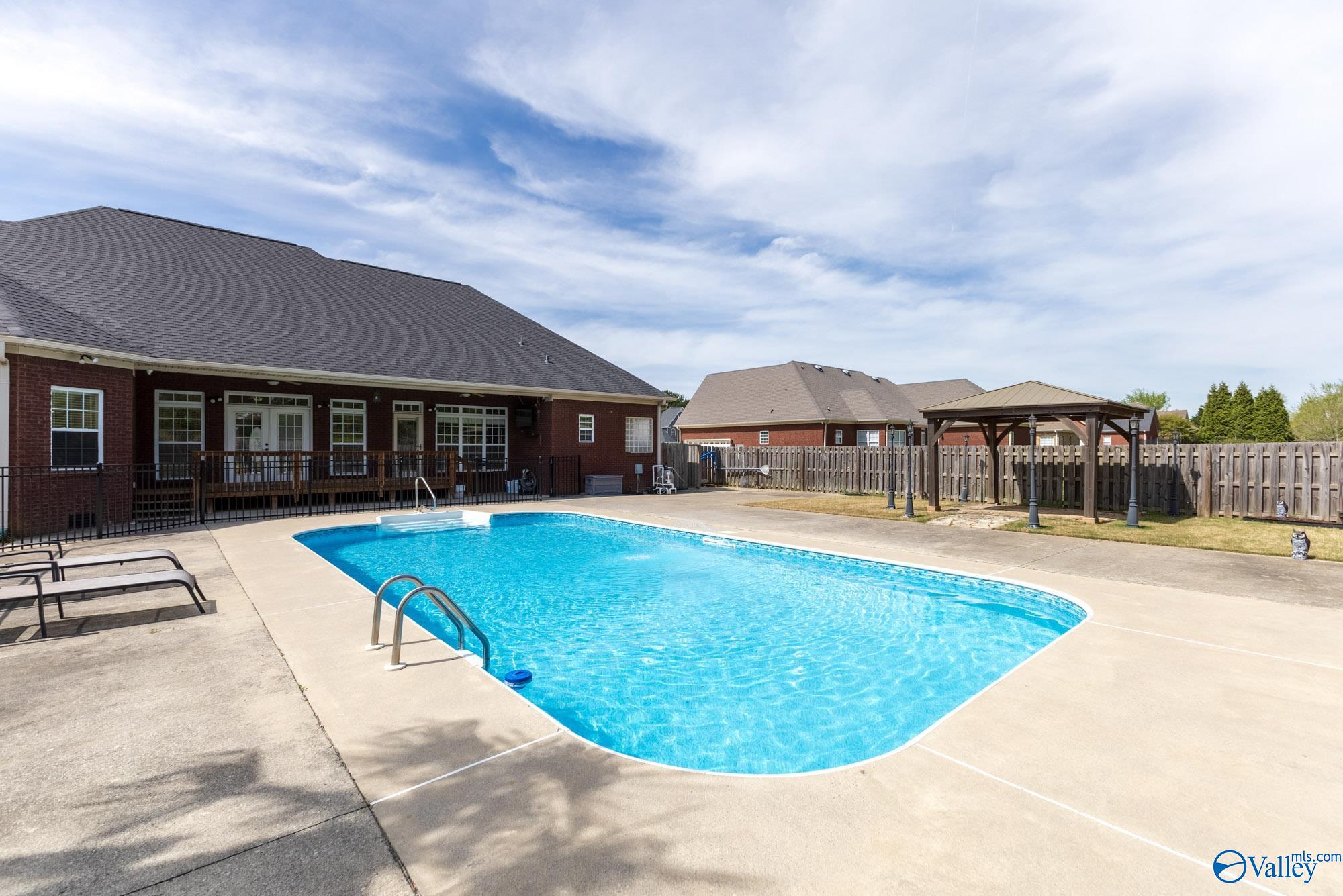 224 Twin Lakes Drive