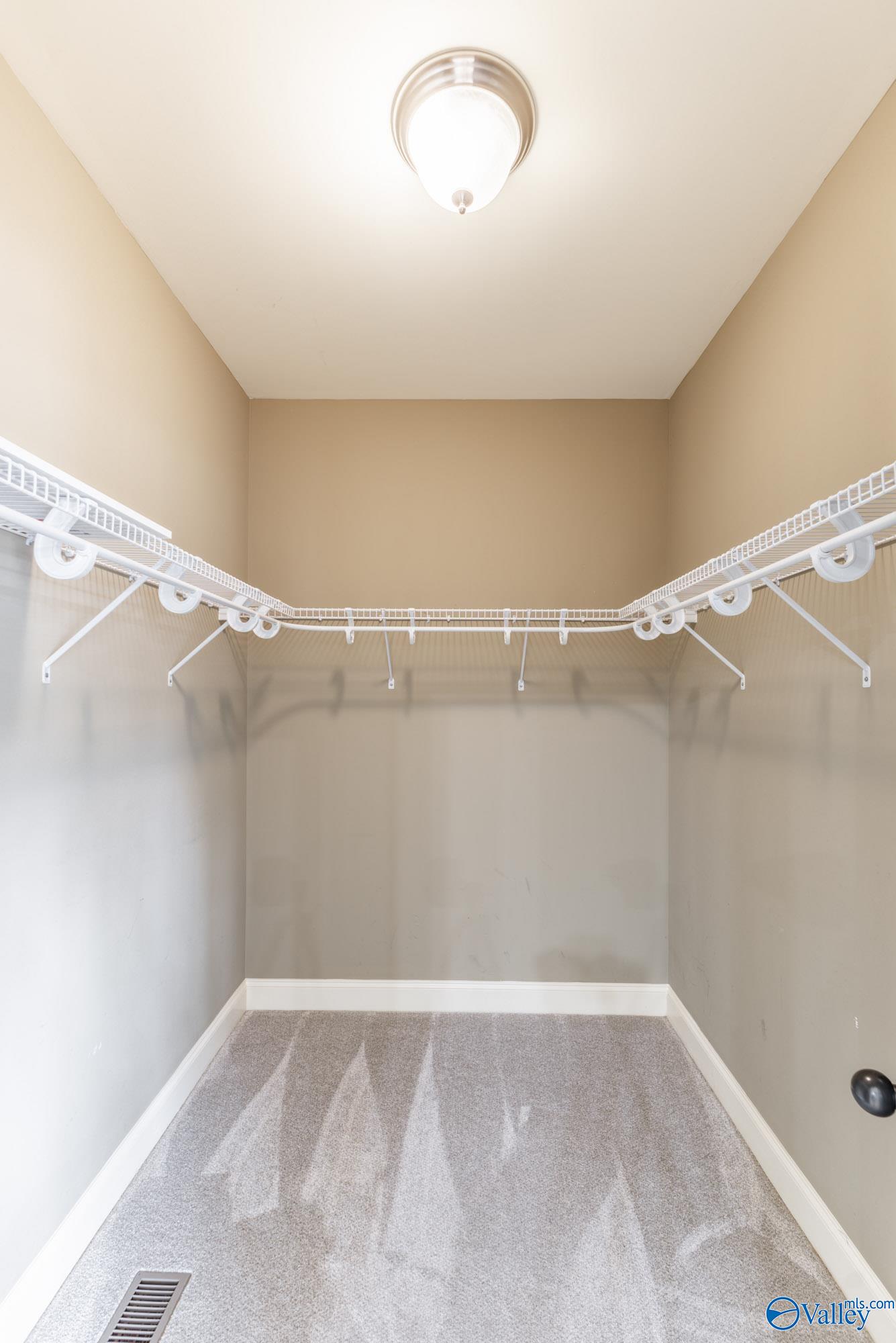 224 Twin Lakes Drive