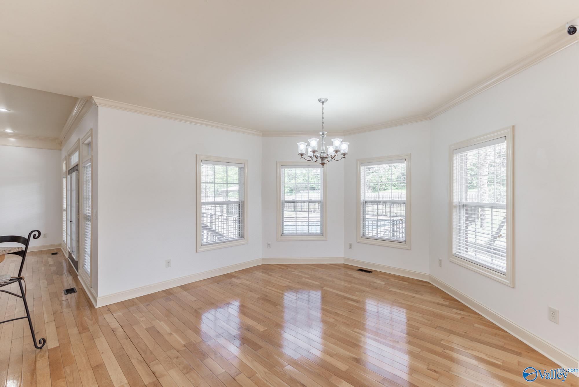 224 Twin Lakes Drive