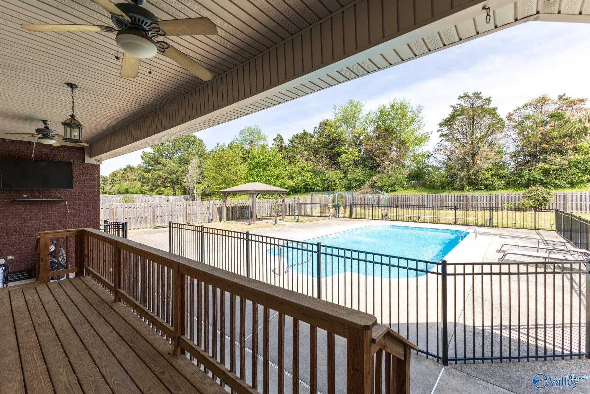 224 Twin Lakes Drive