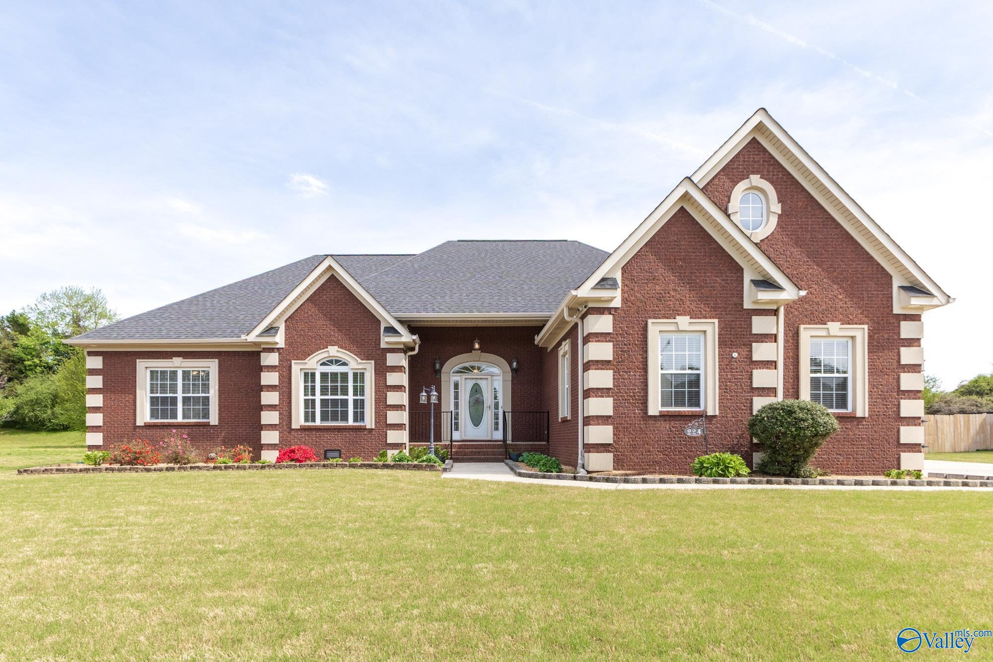 224 Twin Lakes Drive