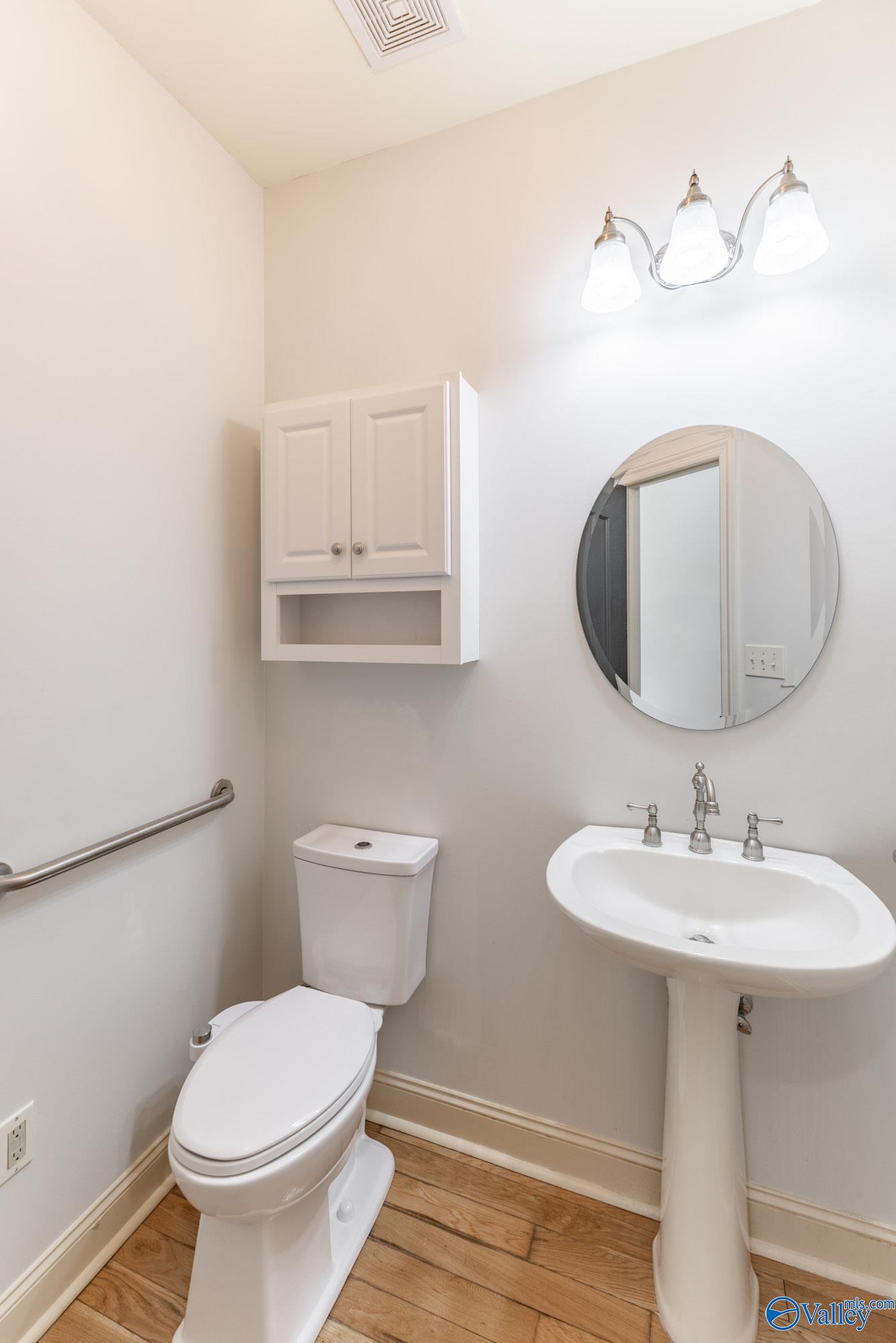 224 Twin Lakes Drive