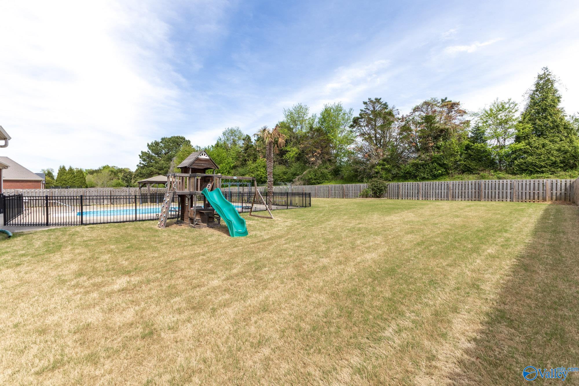 224 Twin Lakes Drive