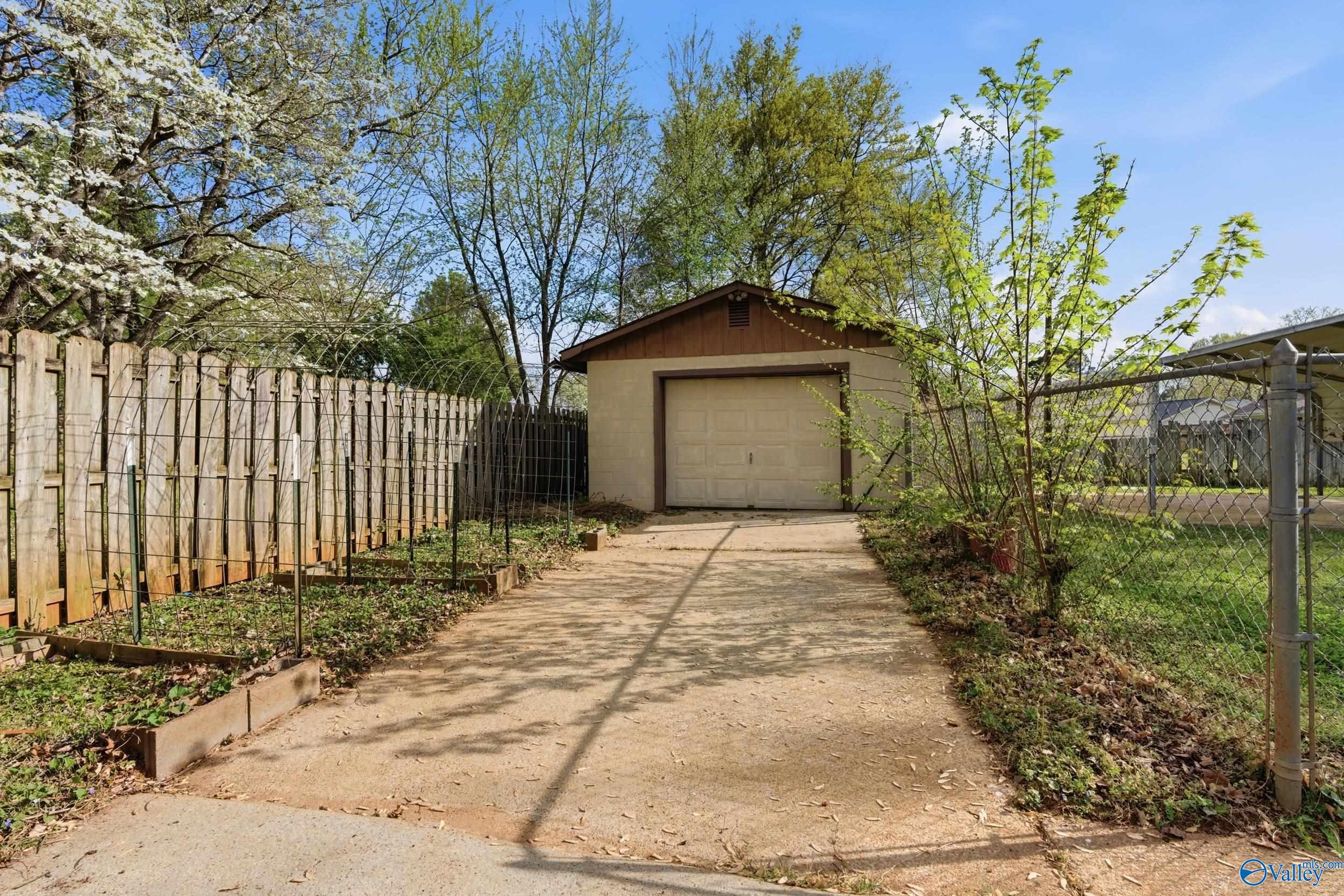 110 Flowerwood Drive