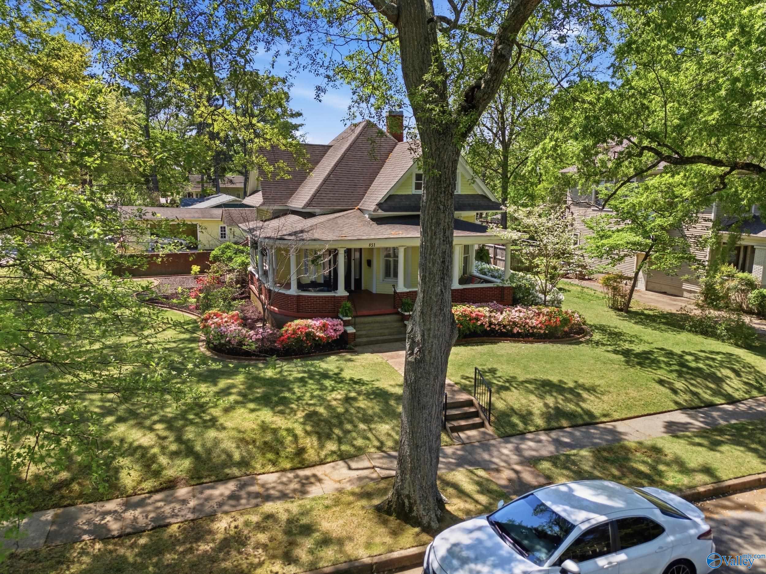 851 Sherman Street
