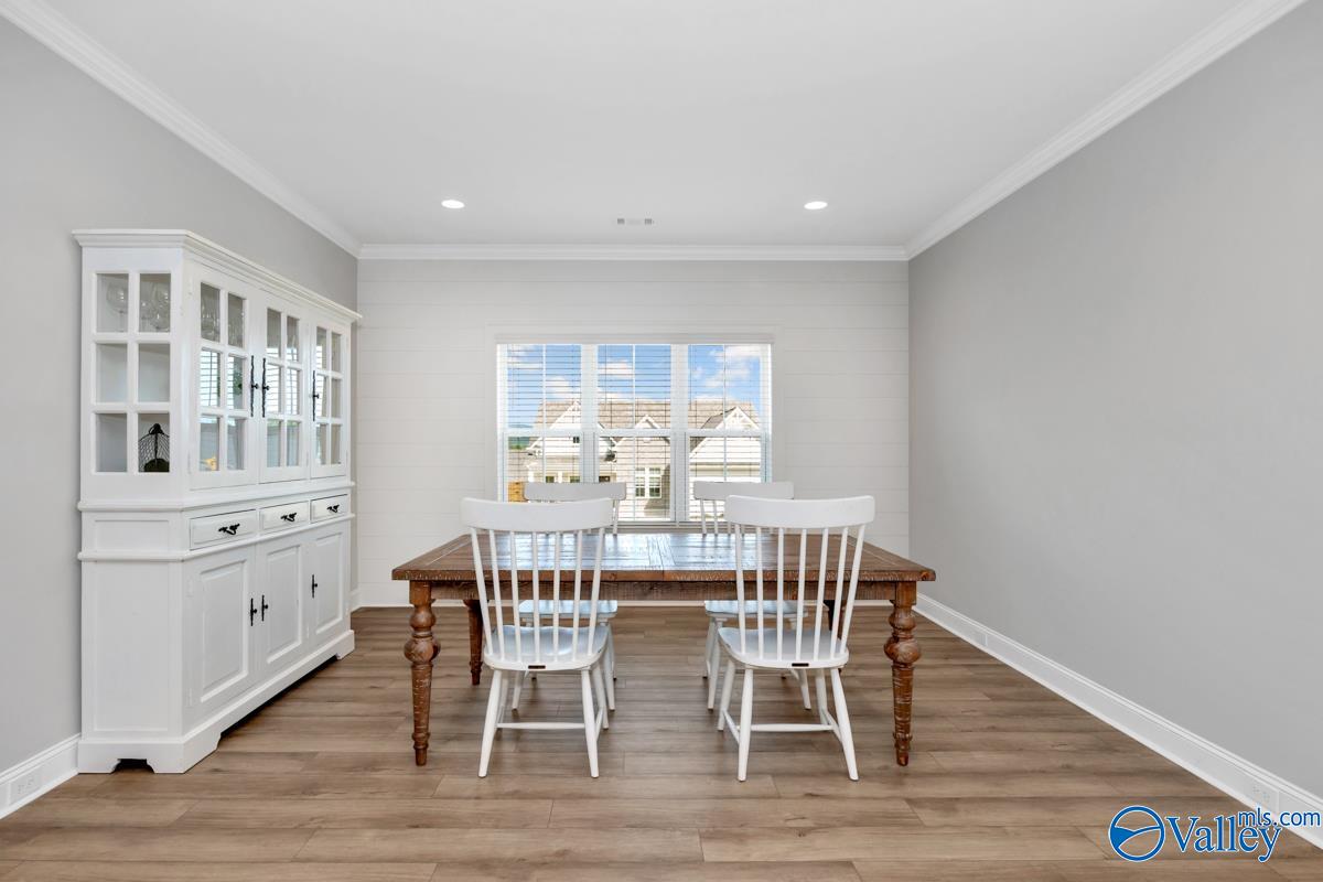 7652 Shaun Leslie Circle SE