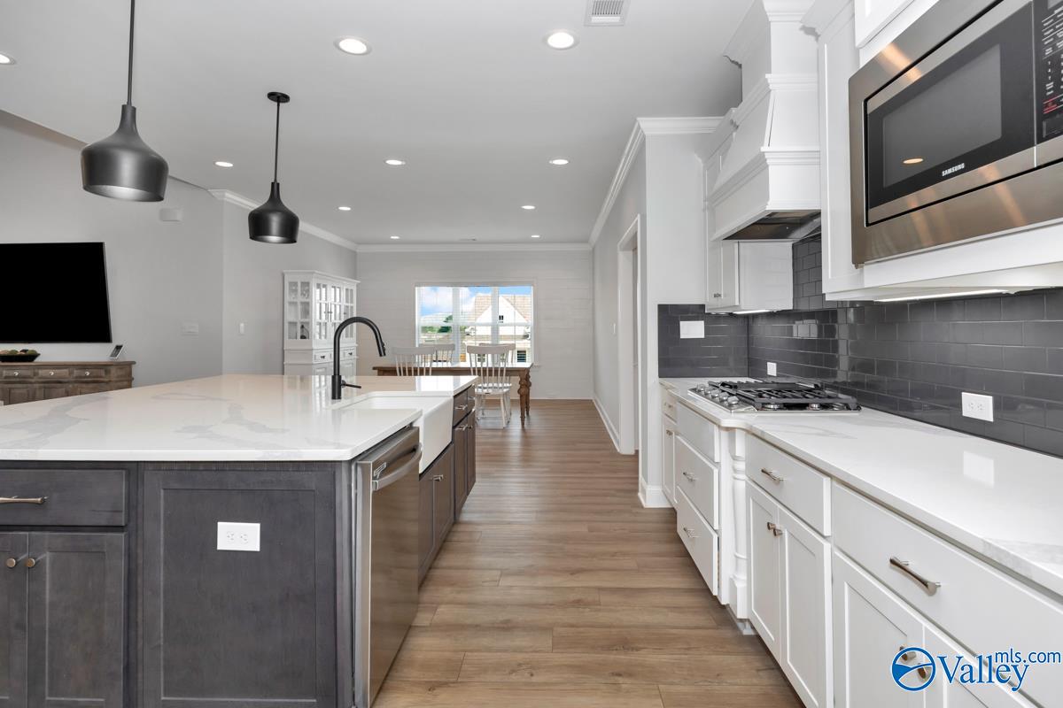 7652 Shaun Leslie Circle SE