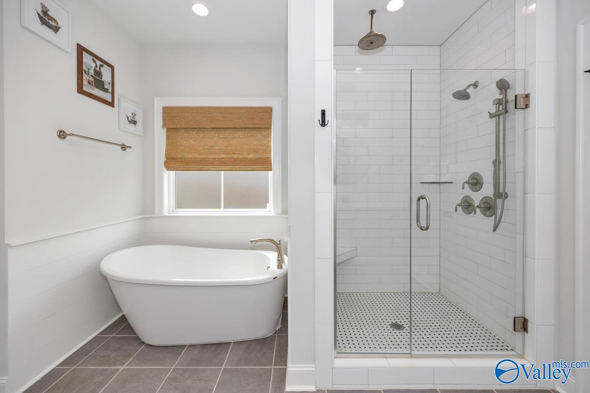 7652 Shaun Leslie Circle SE