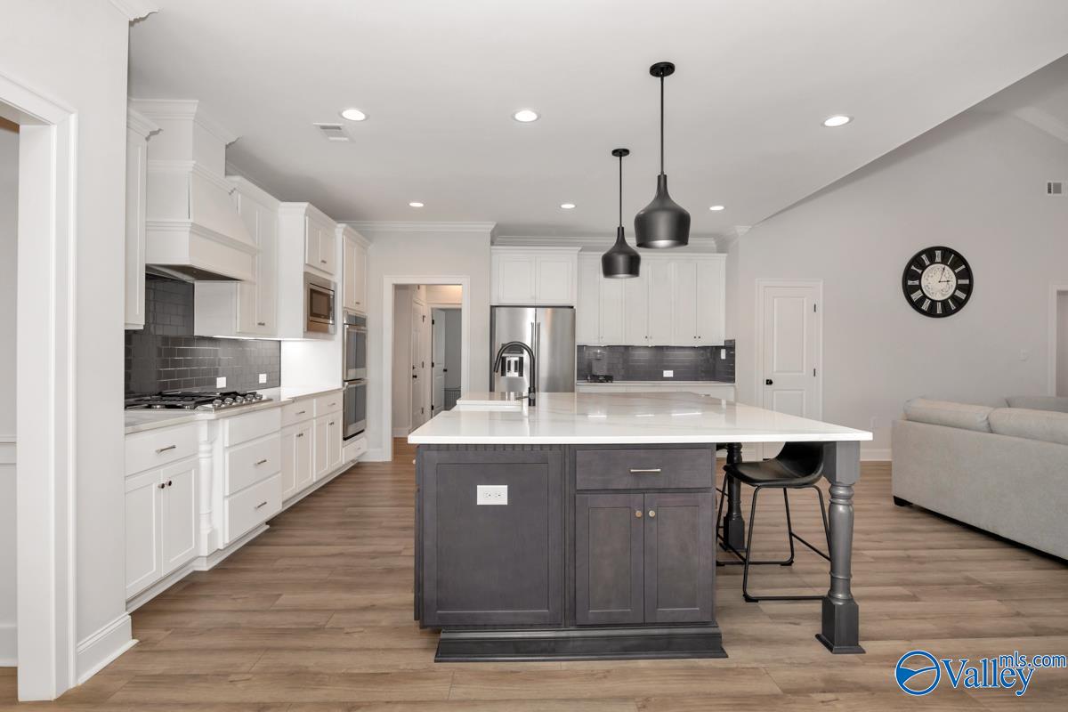 7652 Shaun Leslie Circle SE