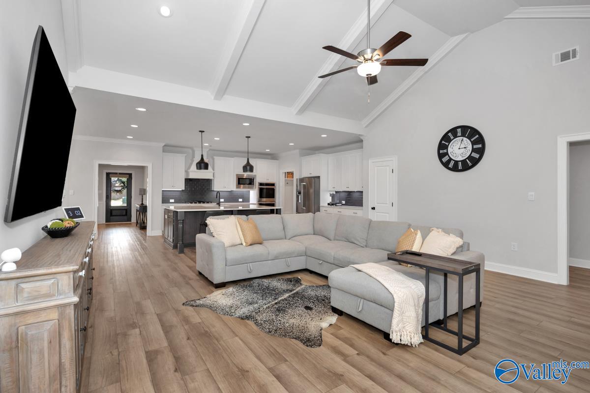 7652 Shaun Leslie Circle SE