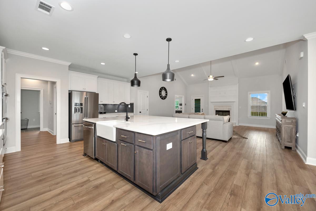 7652 Shaun Leslie Circle SE