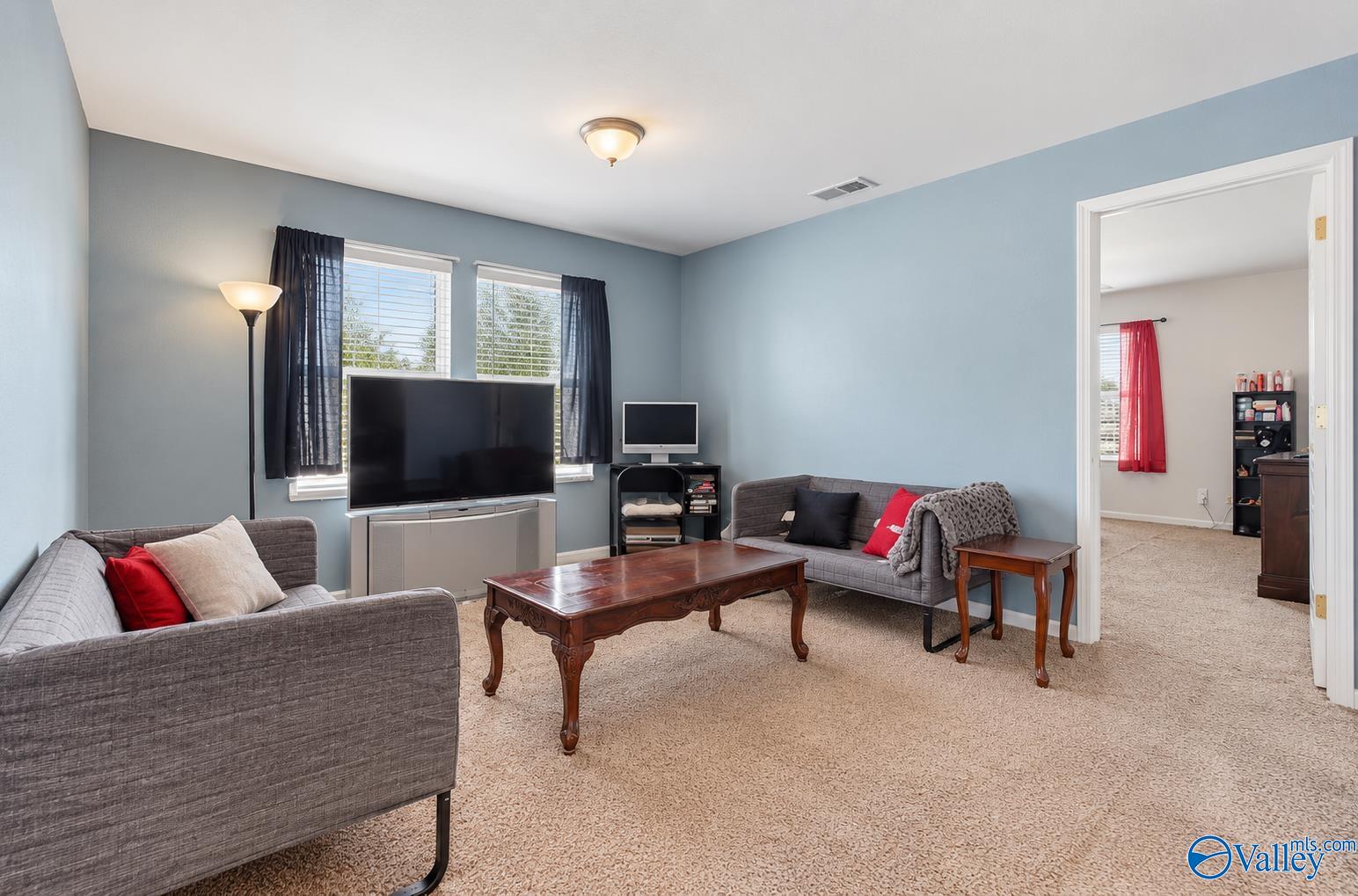 212 Whitestone Drive