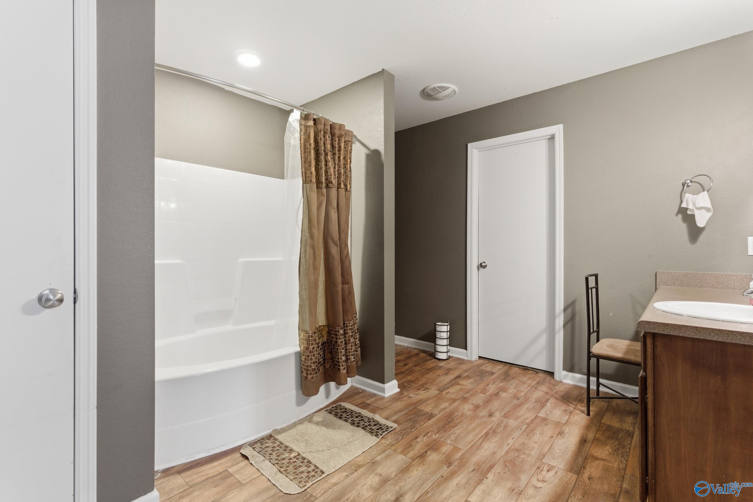 212 Whitestone Drive