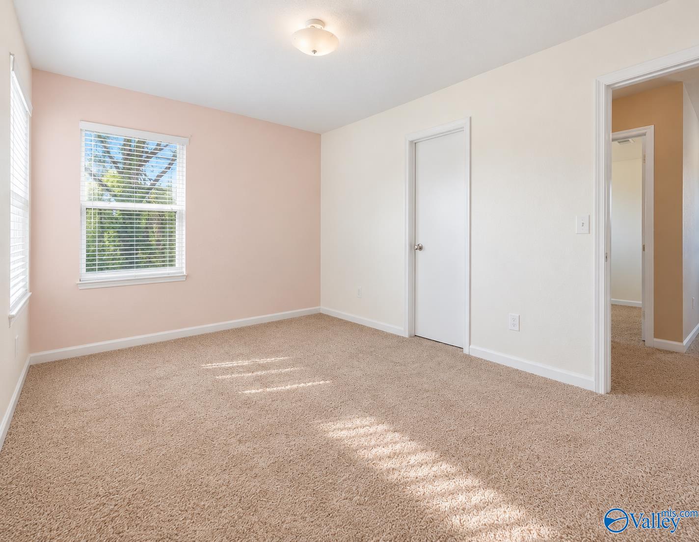 212 Whitestone Drive