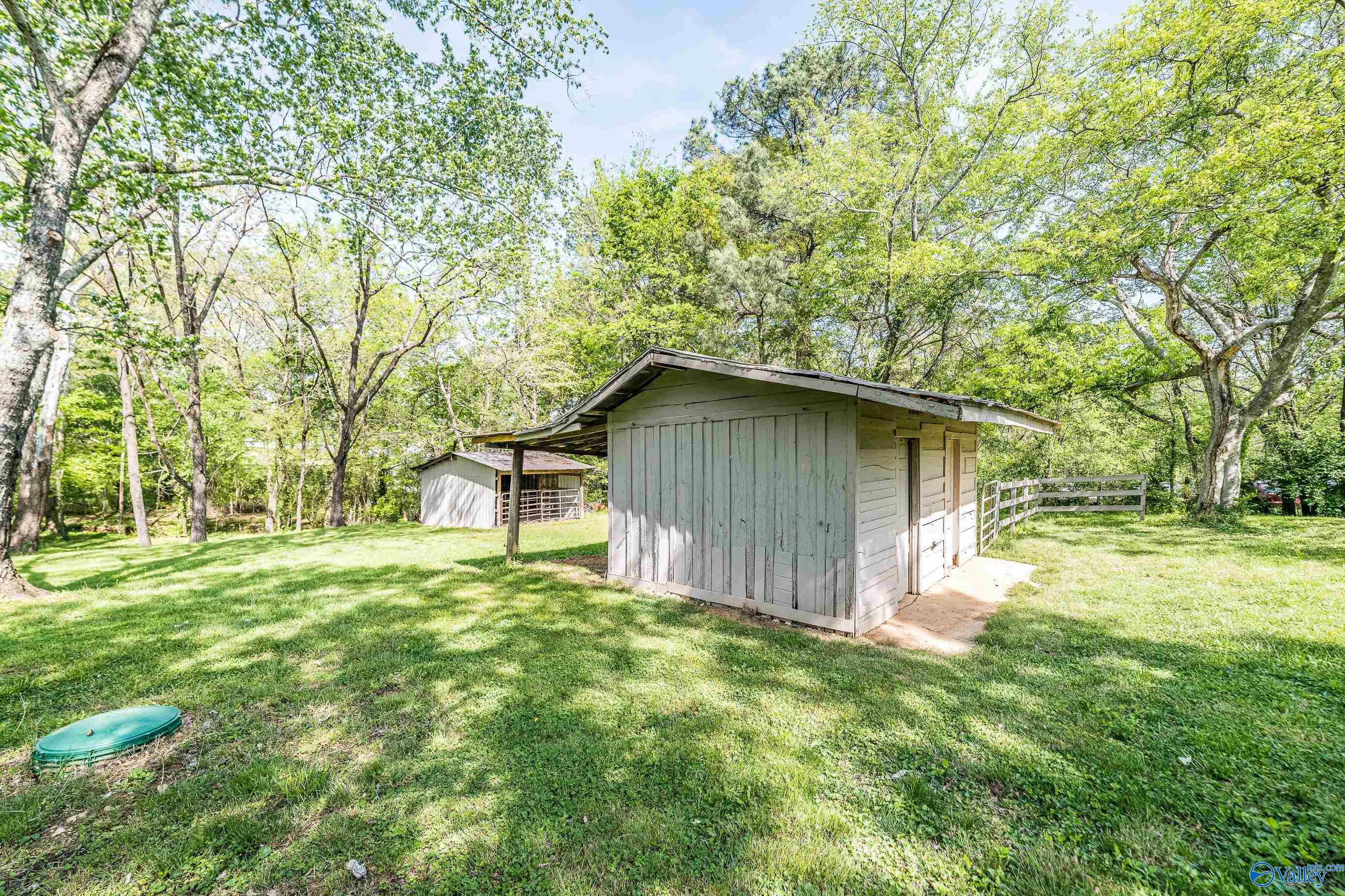 7175 Moores Mill Road NE