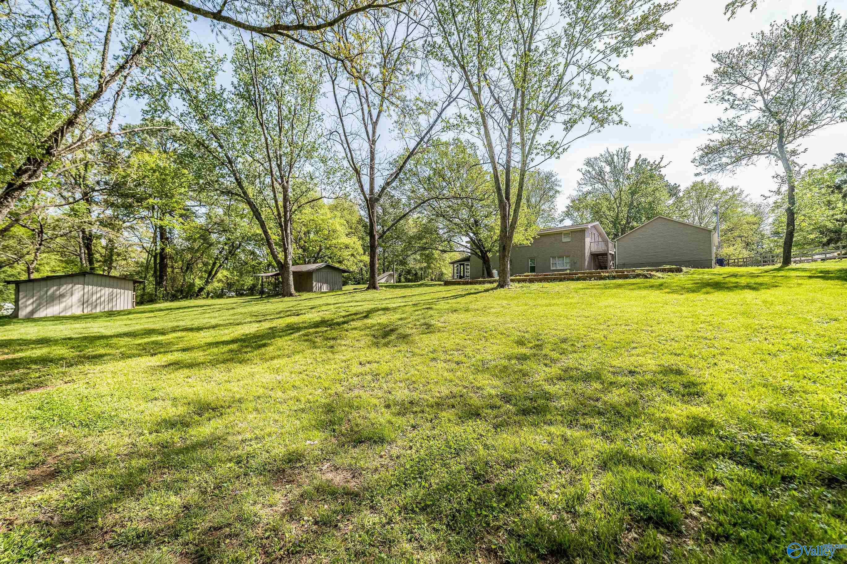 7175 Moores Mill Road NE