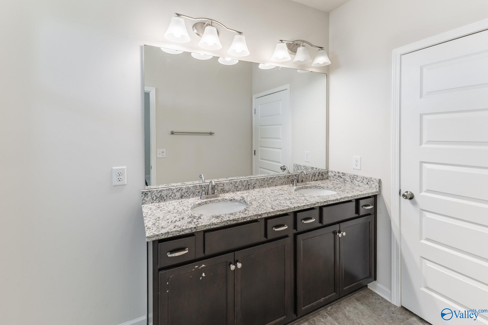13019 Lantern Pointe Way