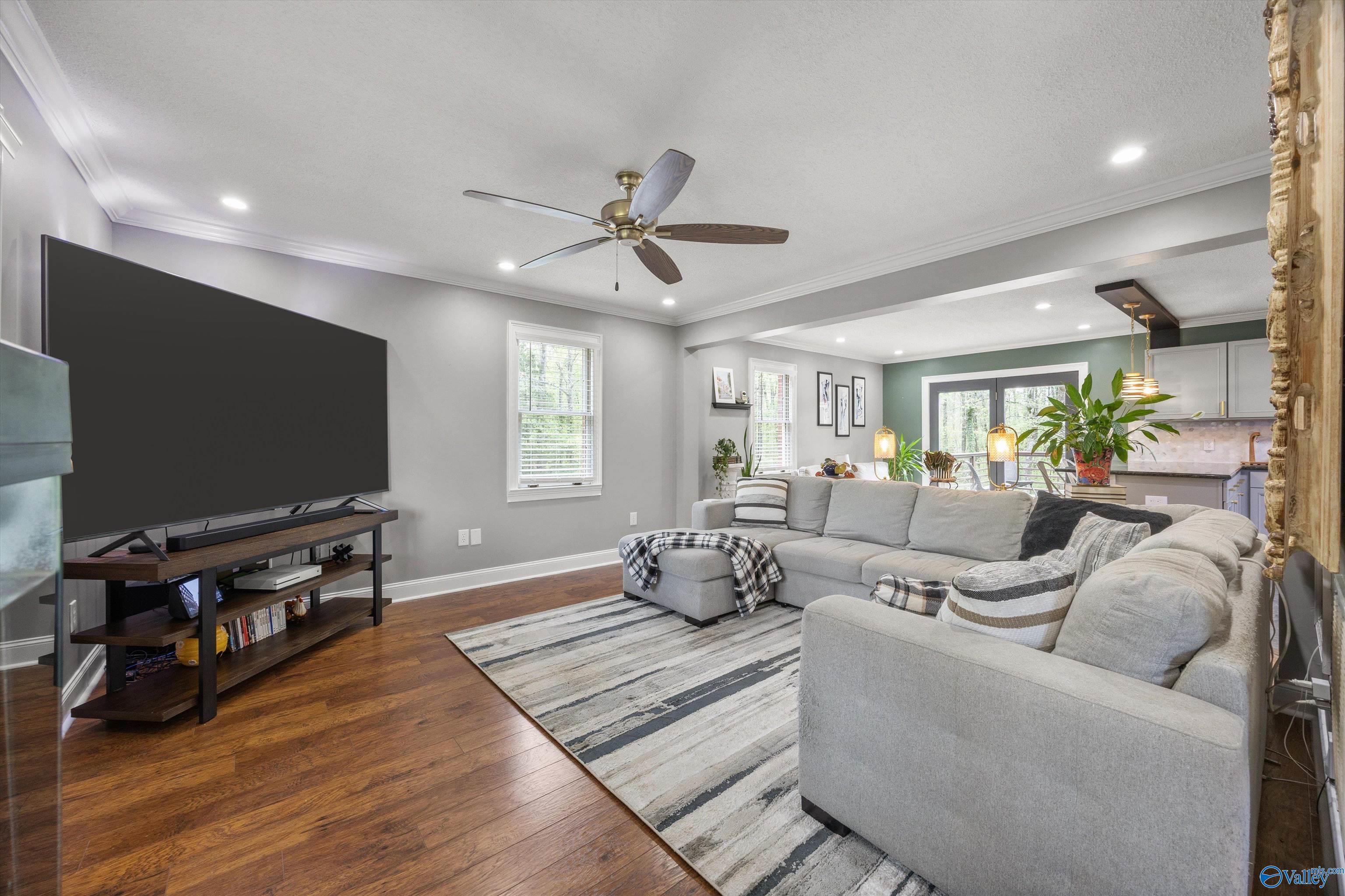 726 Douglass Road NW