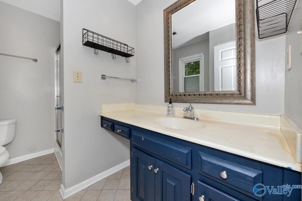 105 Lynbrook Blvd