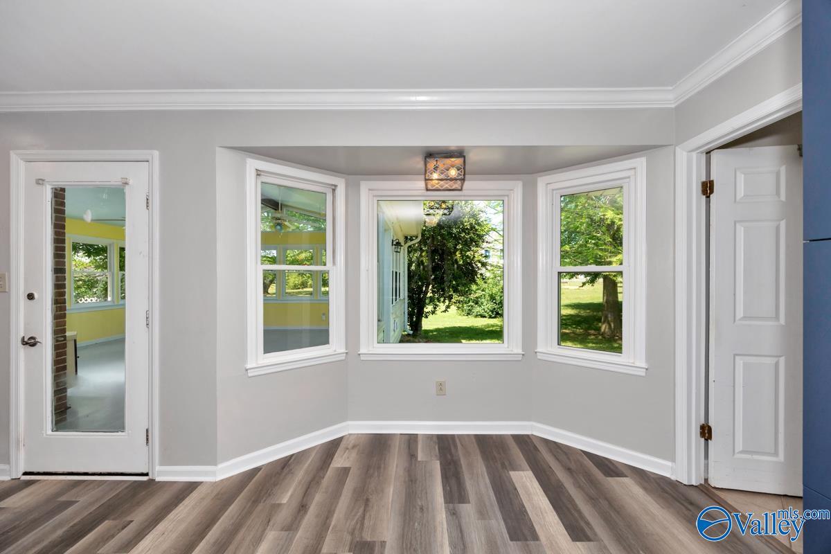 105 Lynbrook Blvd