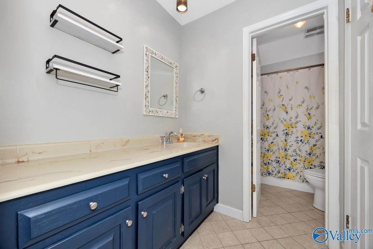 105 Lynbrook Blvd