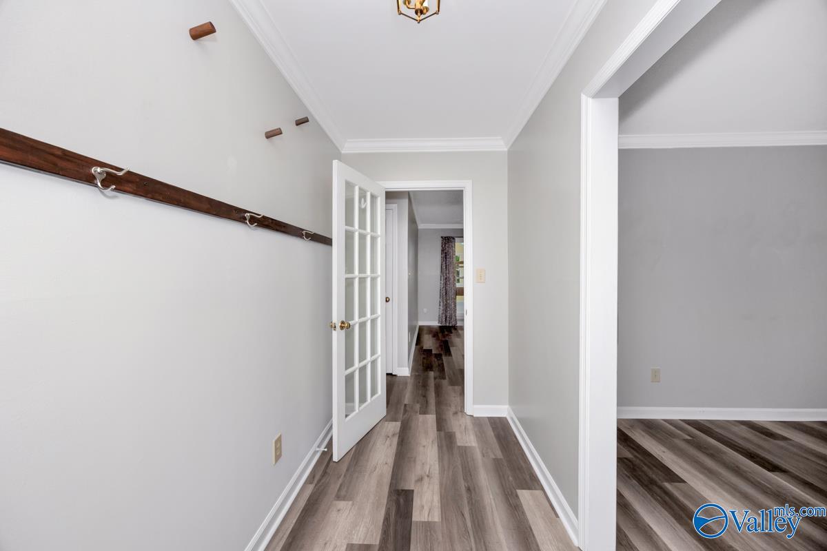 105 Lynbrook Blvd