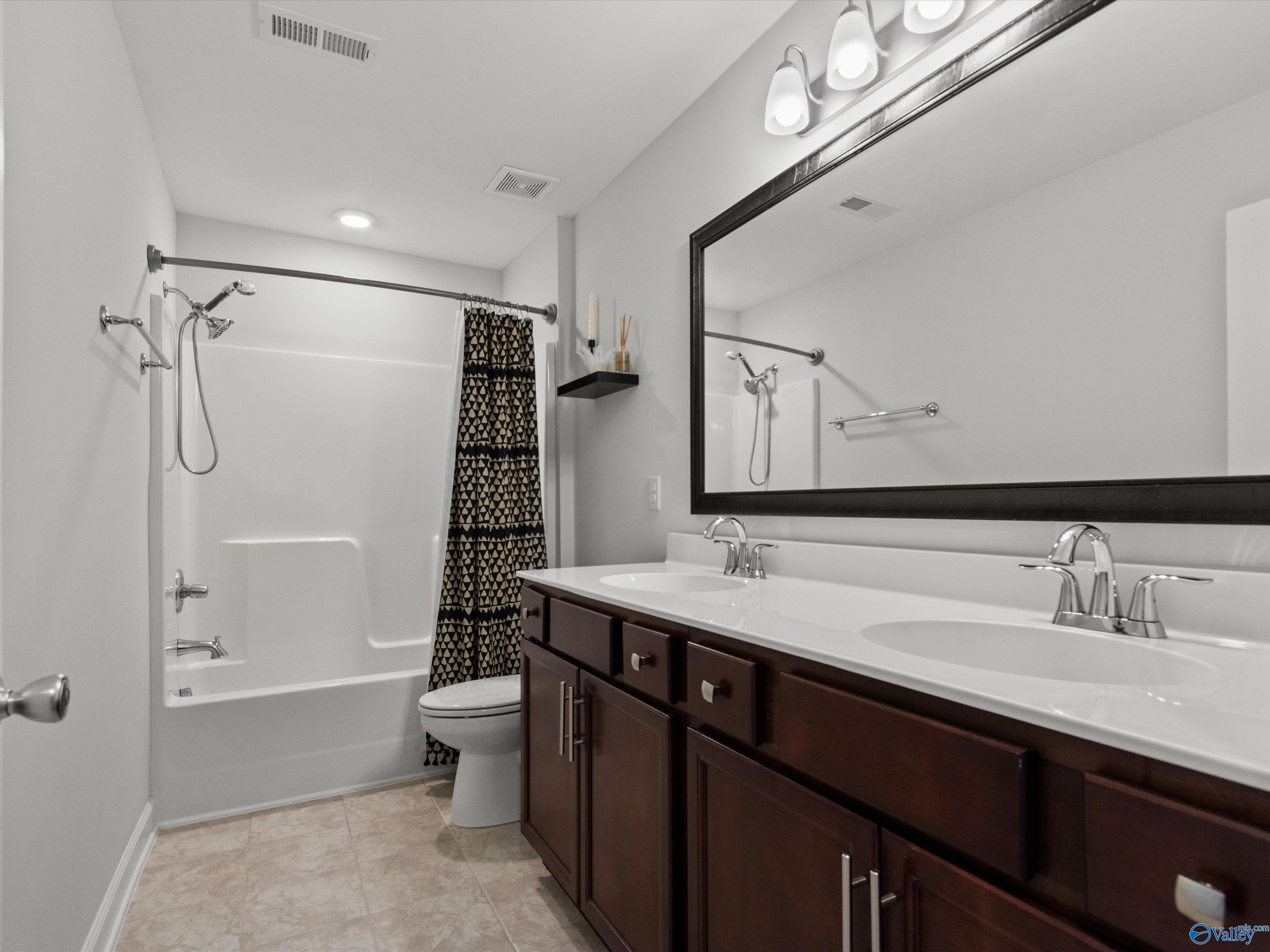 197 Count Fleet Court