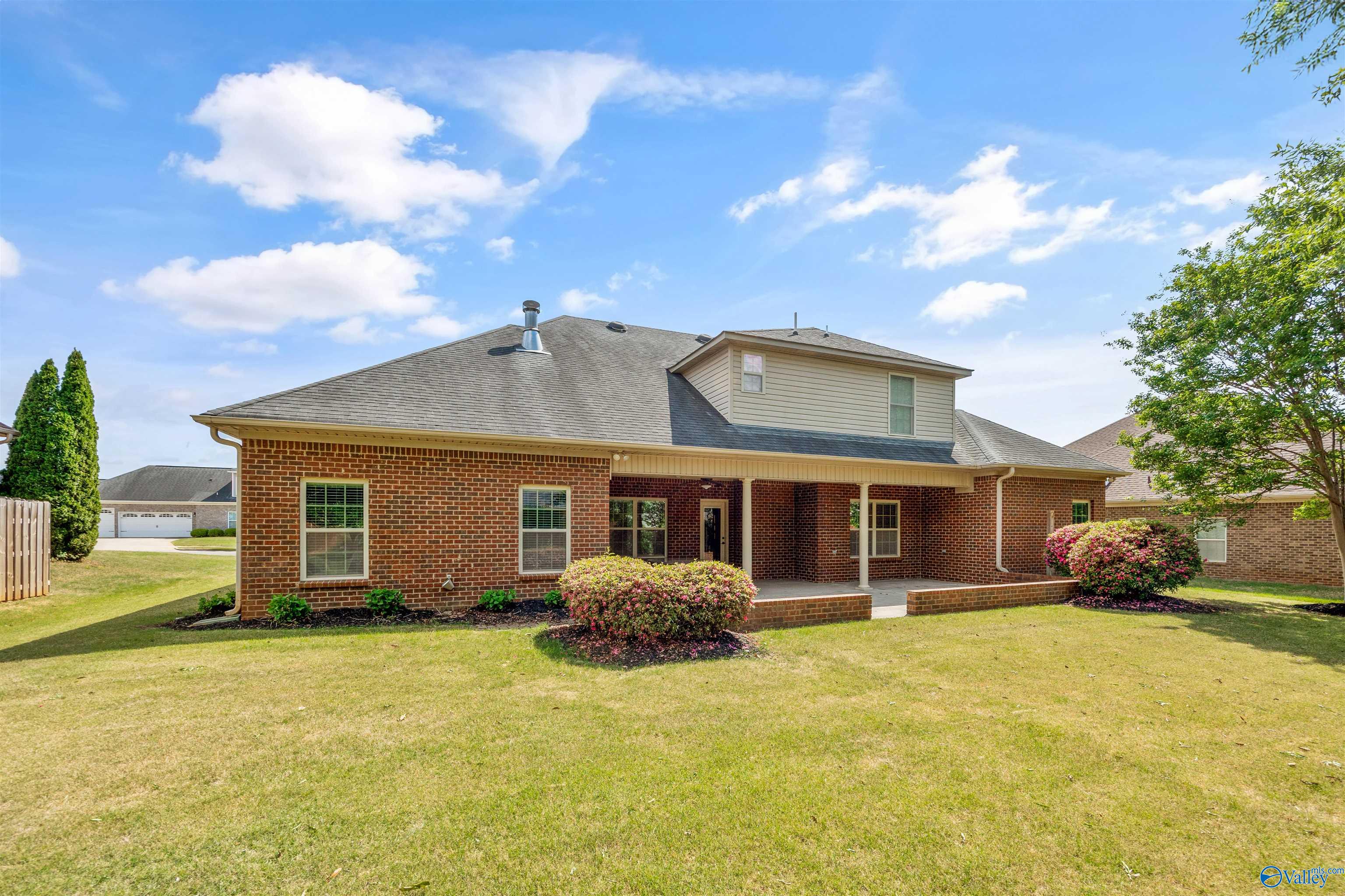 102 Woodmere Court