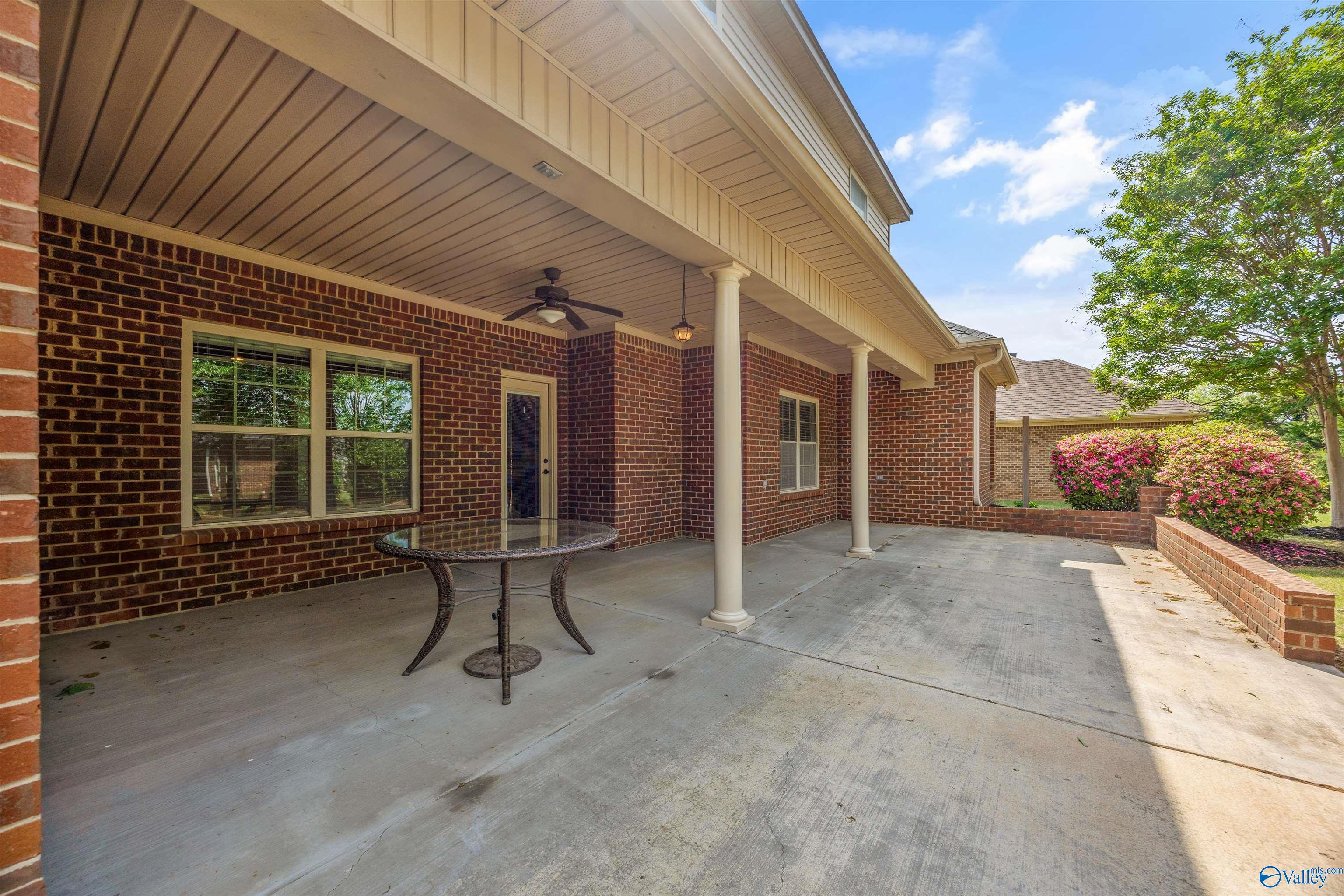 102 Woodmere Court