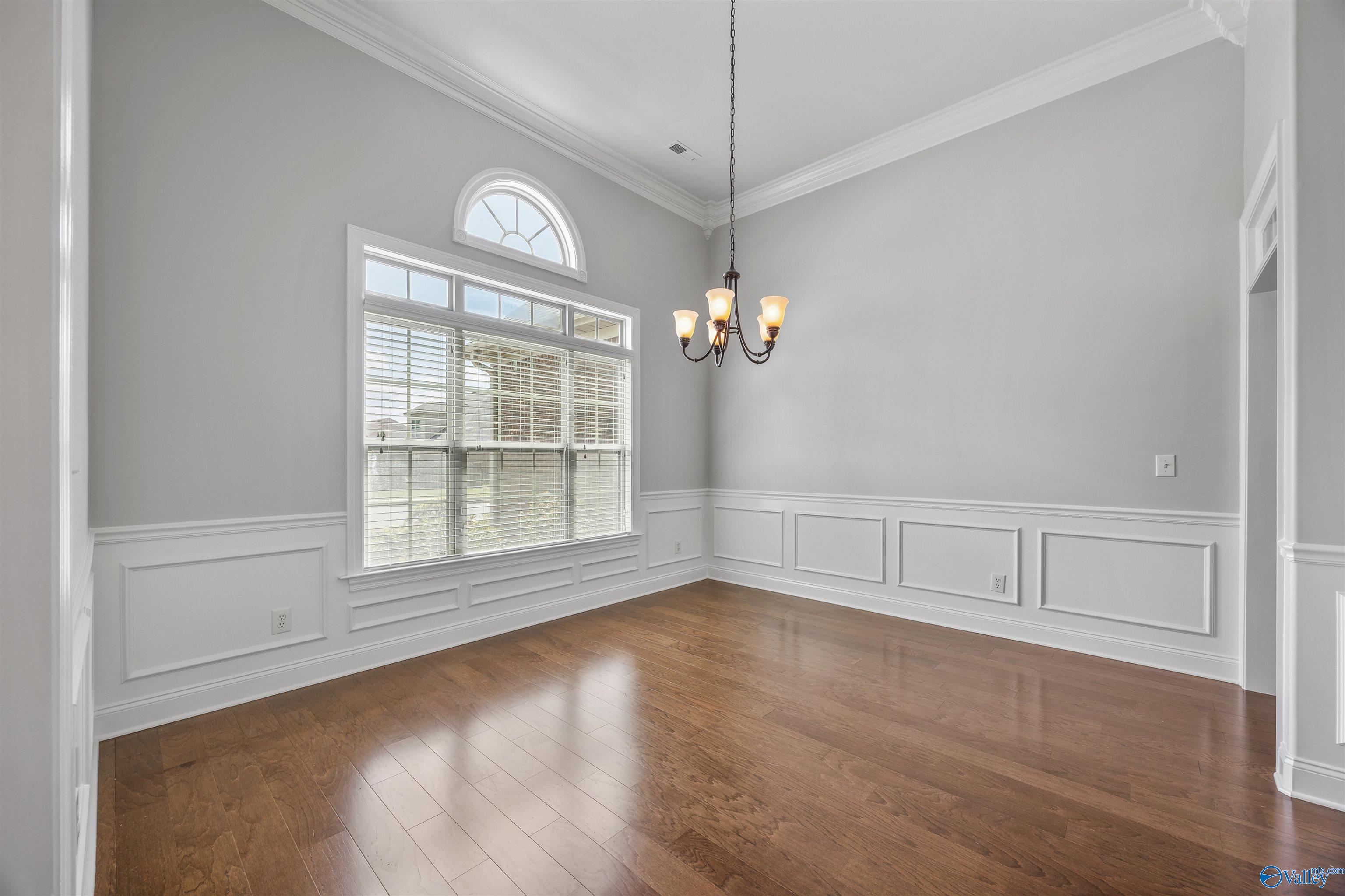 102 Woodmere Court