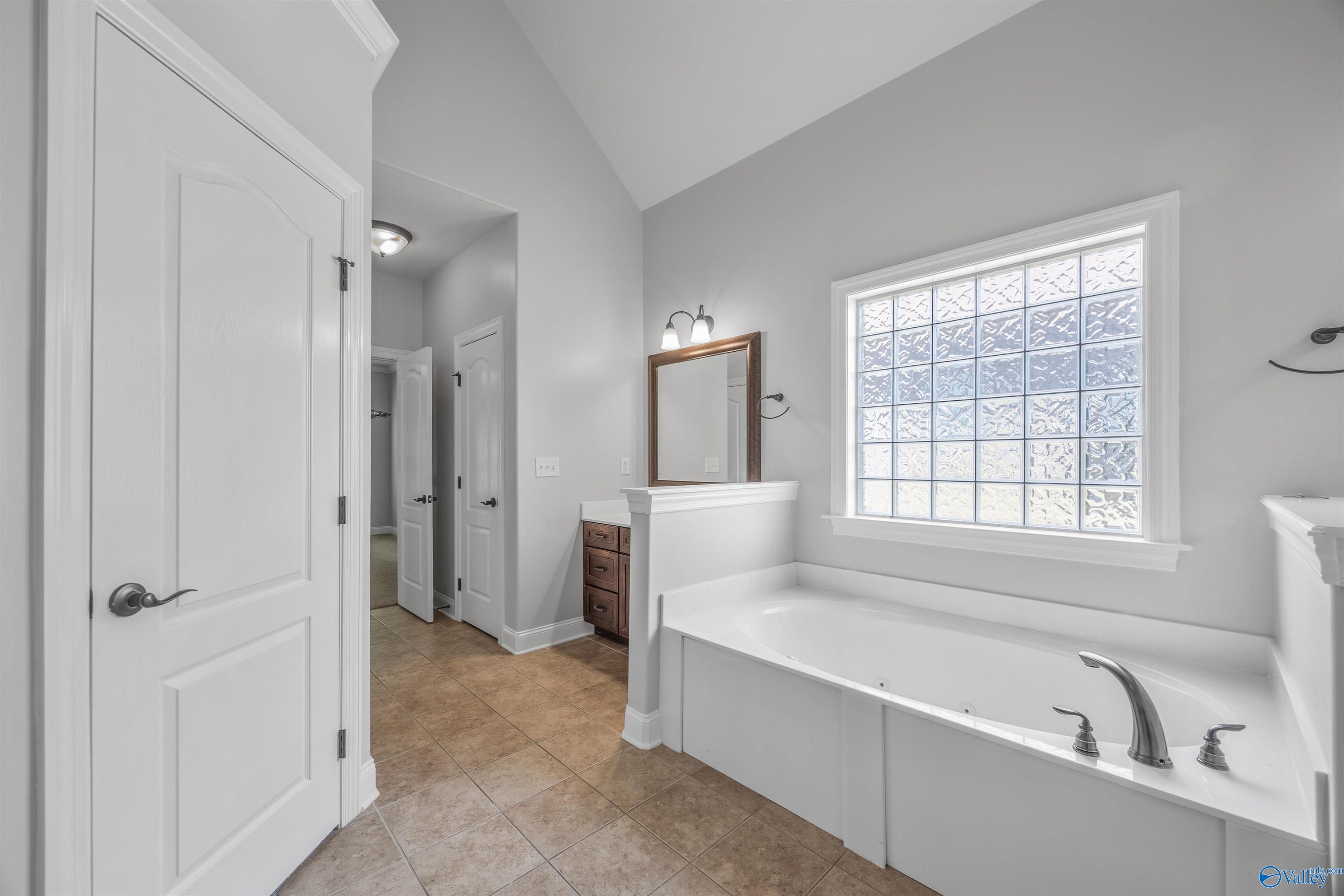 102 Woodmere Court