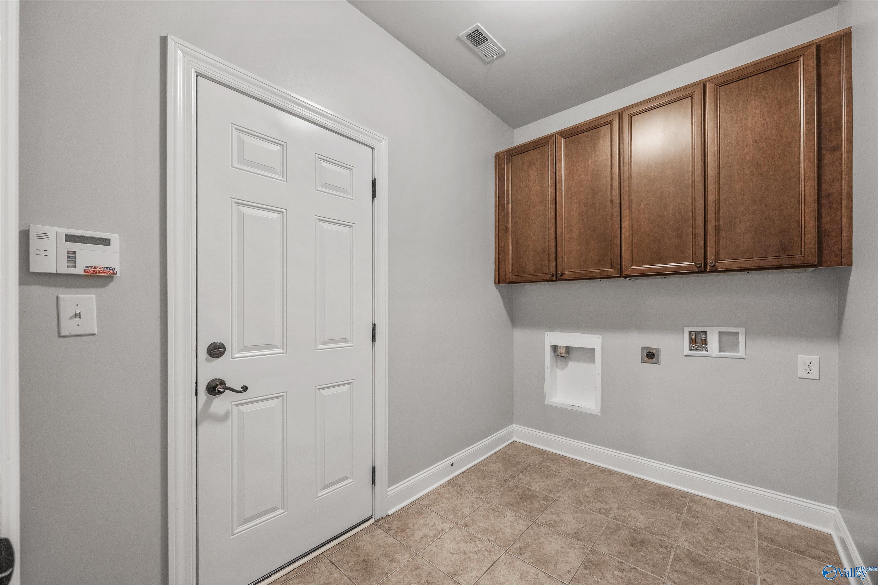 102 Woodmere Court