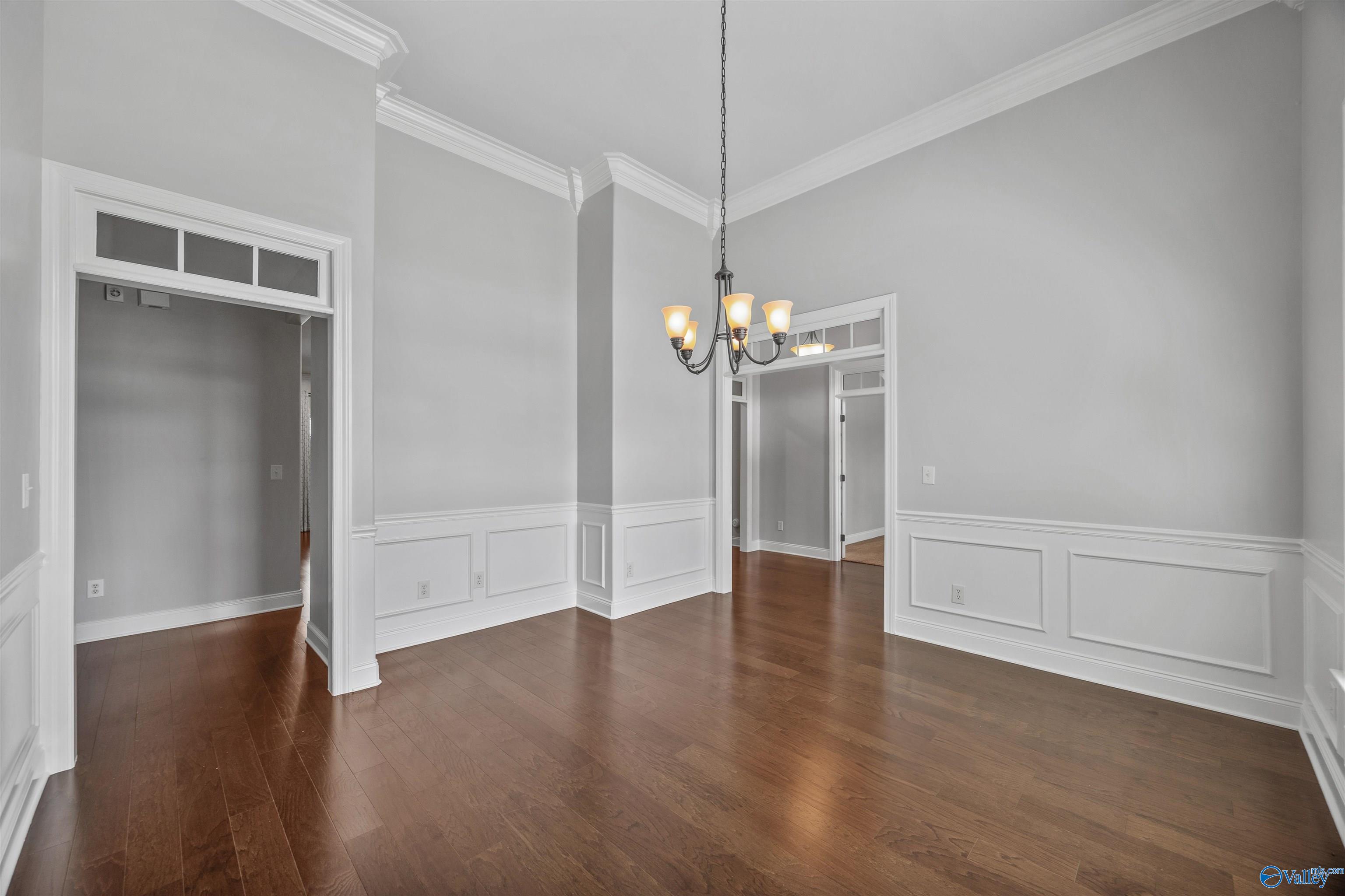 102 Woodmere Court