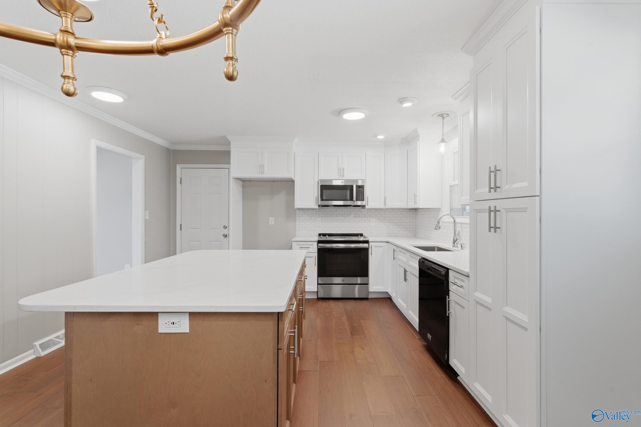 7602 Ensley Drive SW