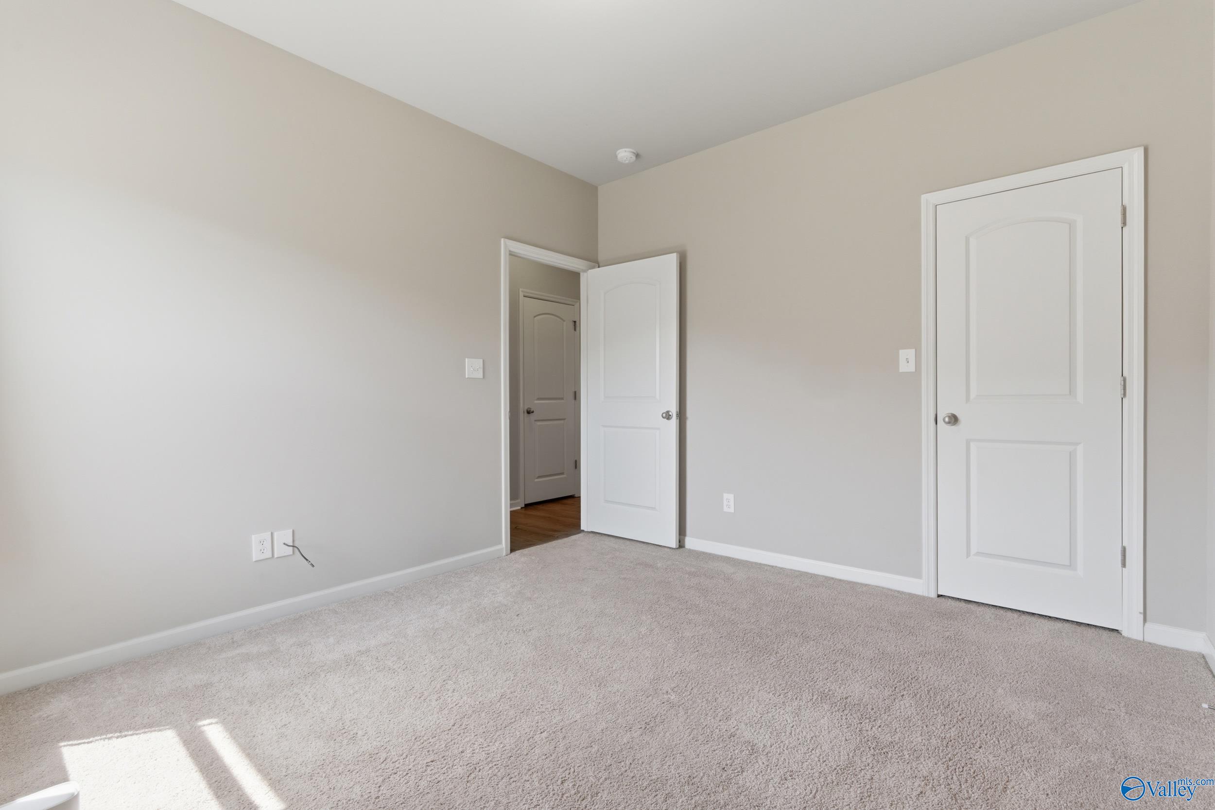 126 Clydesdale Lane