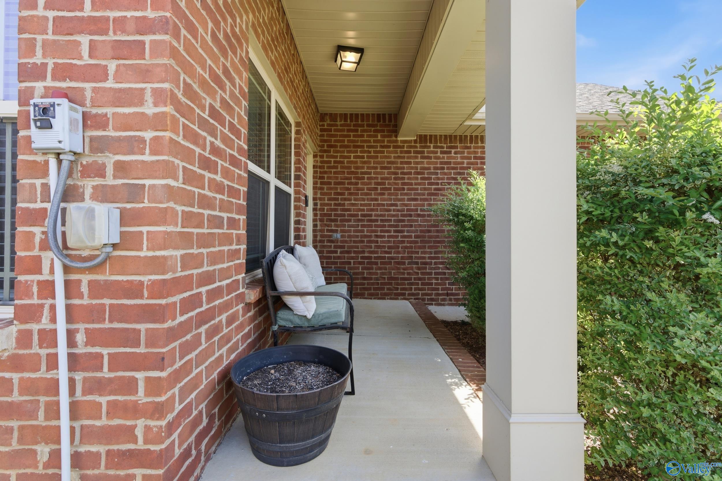 126 Clydesdale Lane