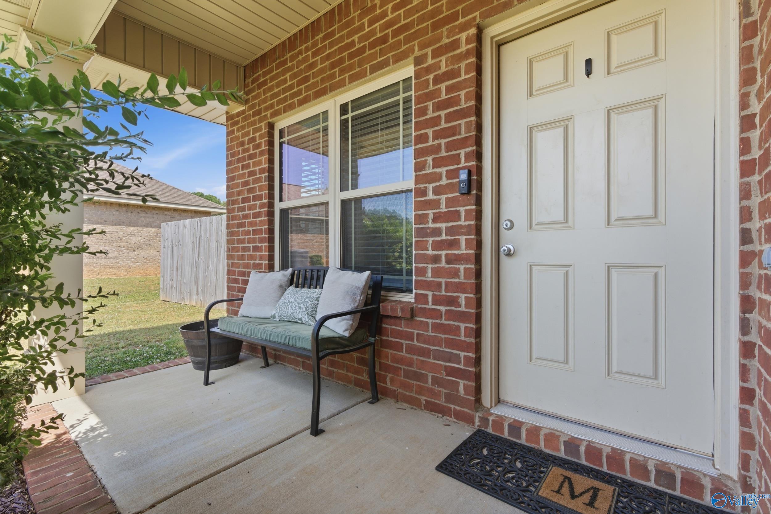 126 Clydesdale Lane