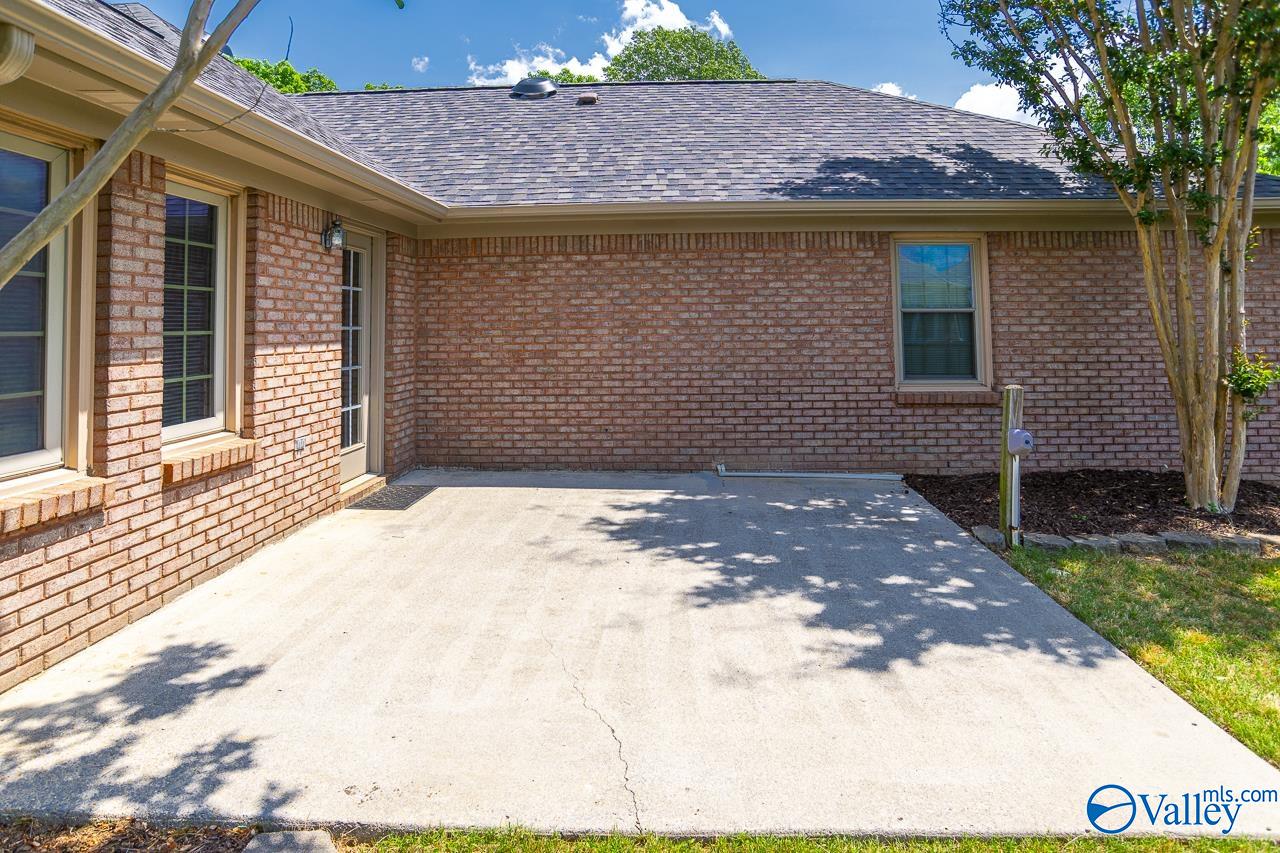 2510 Lawson Lake Court